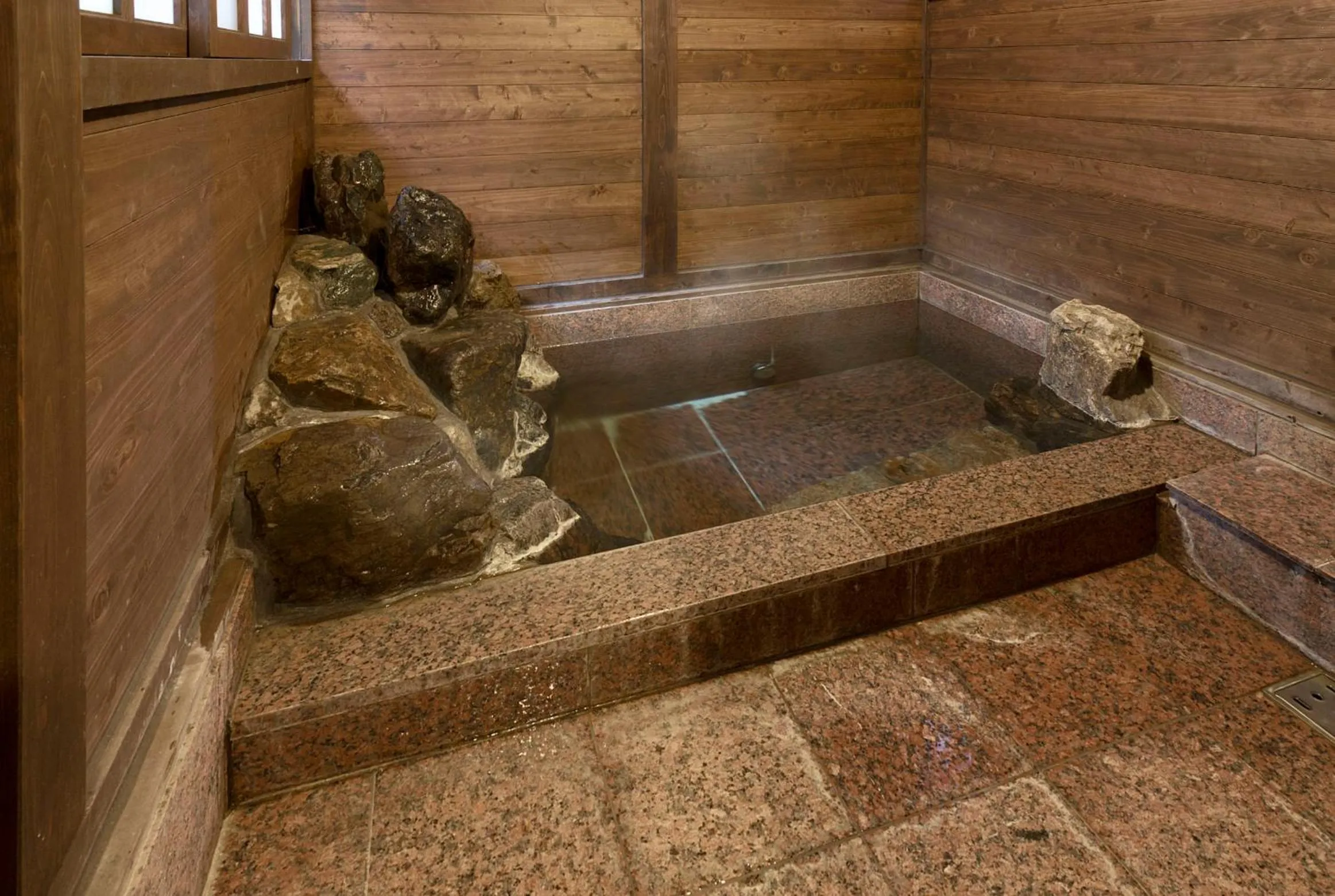 Hot Spring Bath in Yunohira Kamiyanagiya