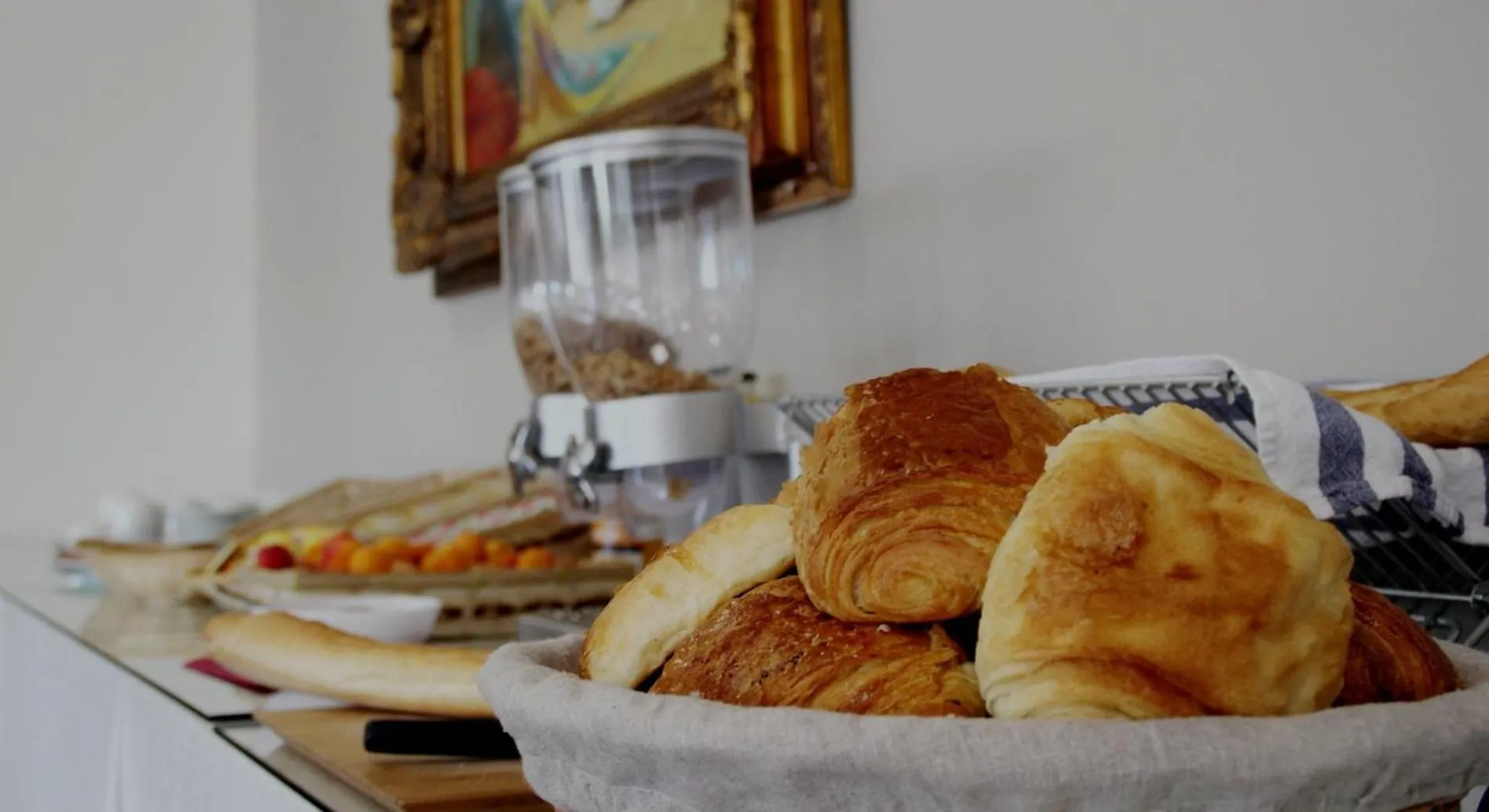 Buffet breakfast in Saglam Hôtel