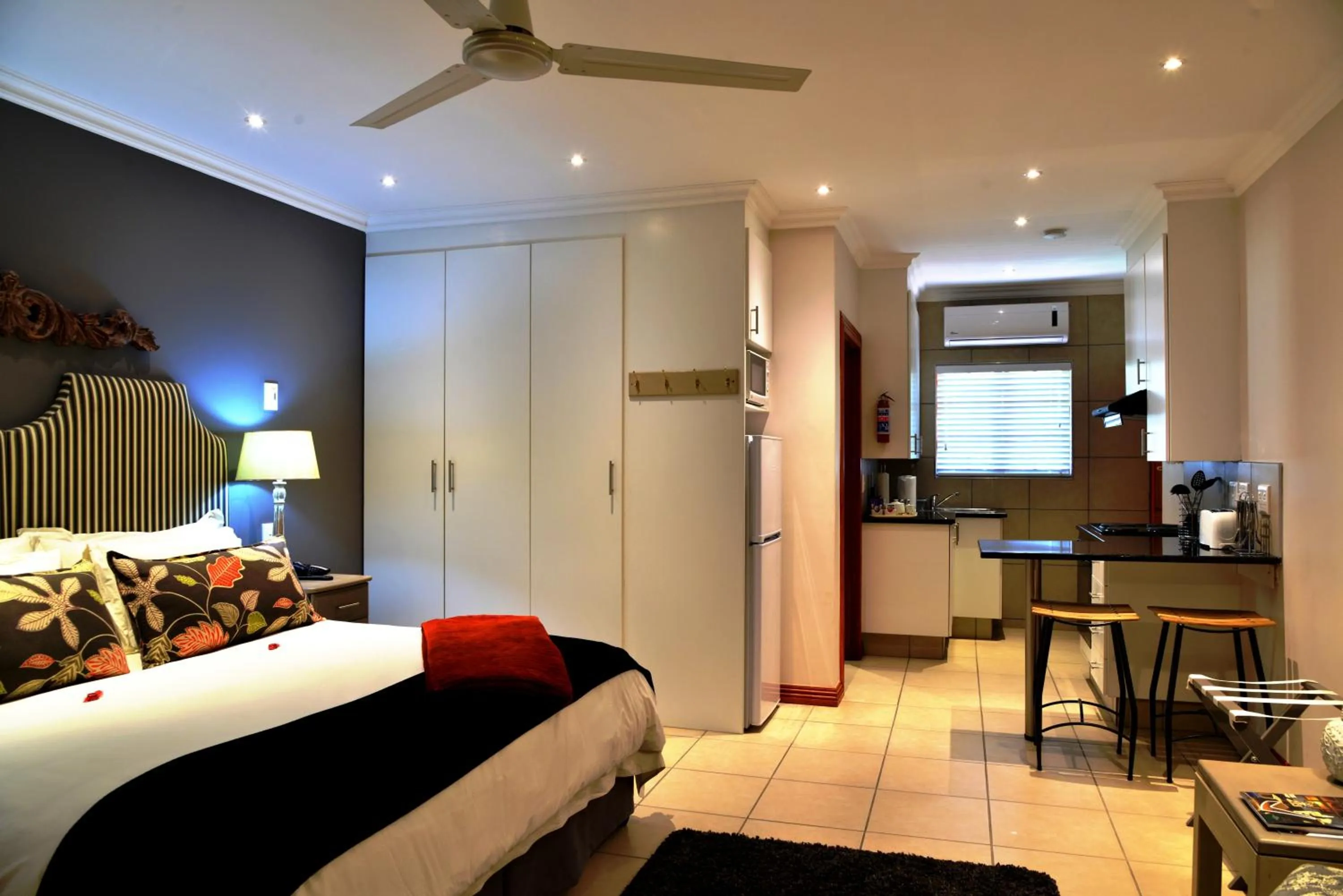 Bed in Rivonia Premier Lodge