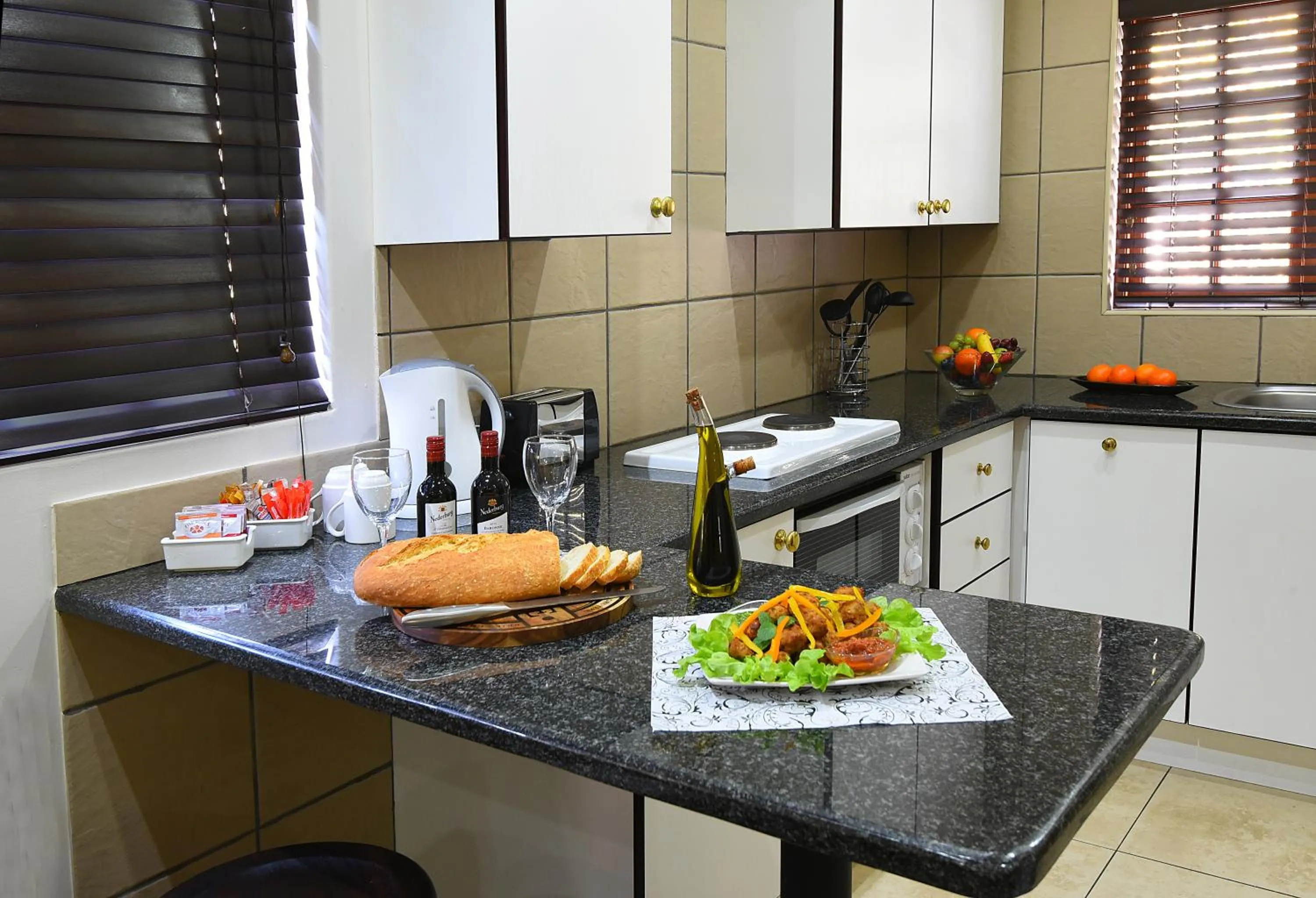 Coffee/tea facilities in Rivonia Premier Lodge