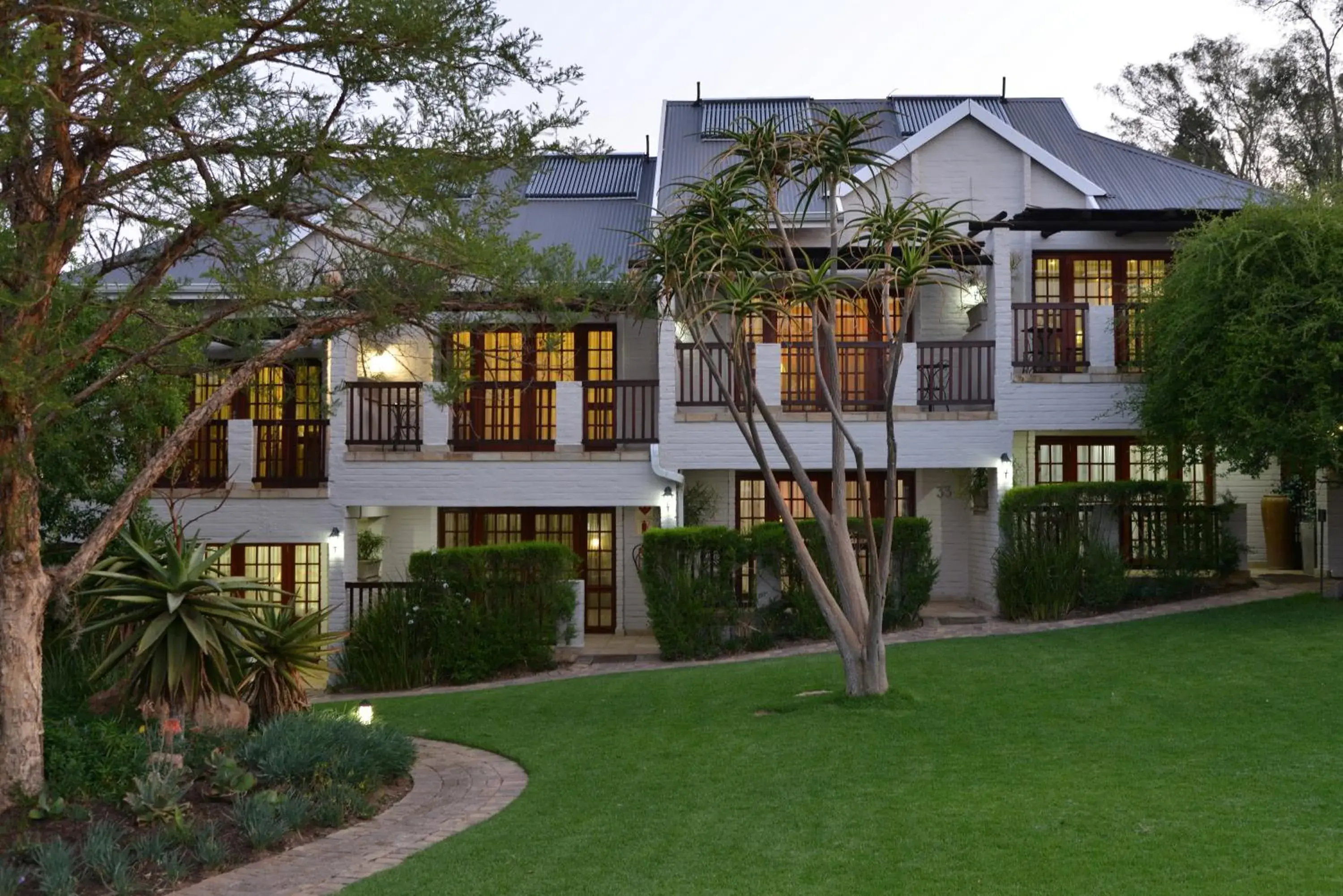 Property building in Rivonia Premier Lodge Property building in Rivonia Premier Lodge