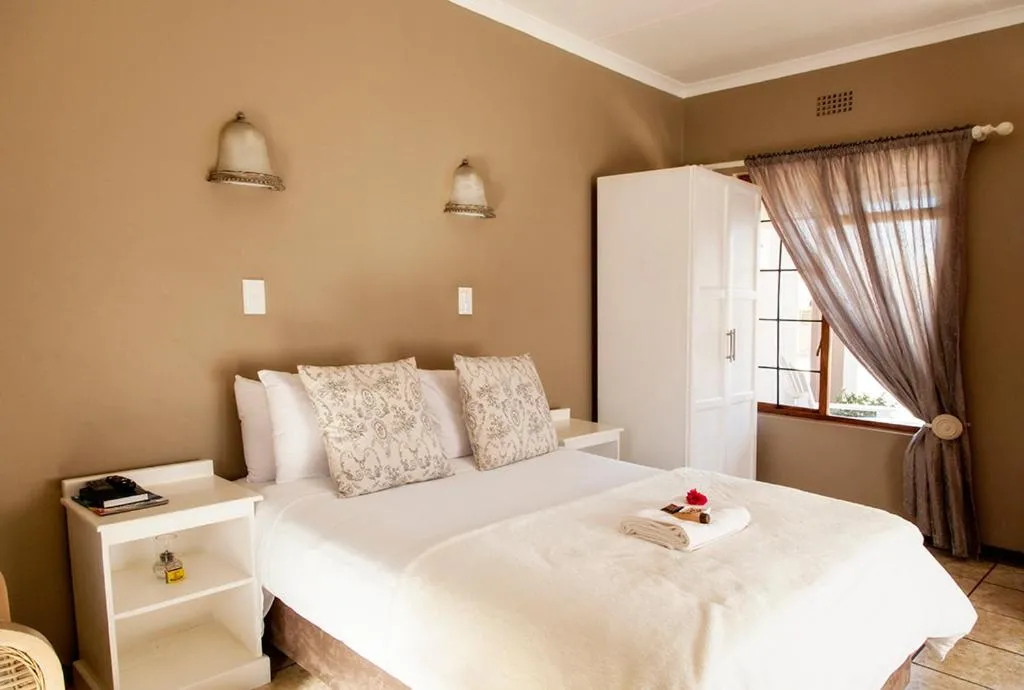 Standard Double Room in Welgerust Bed & Breakfast