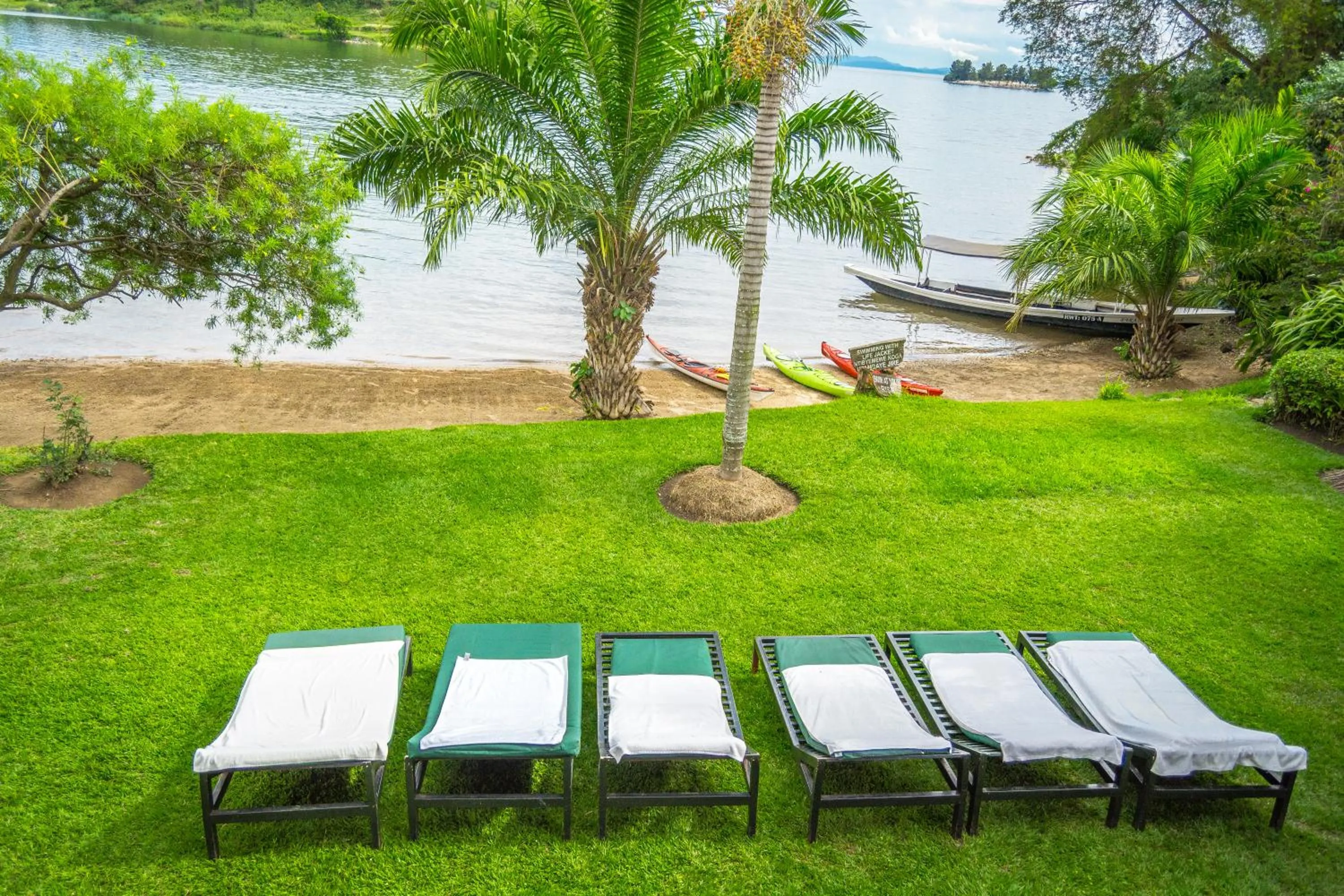 Garden view in Paradise Malahide