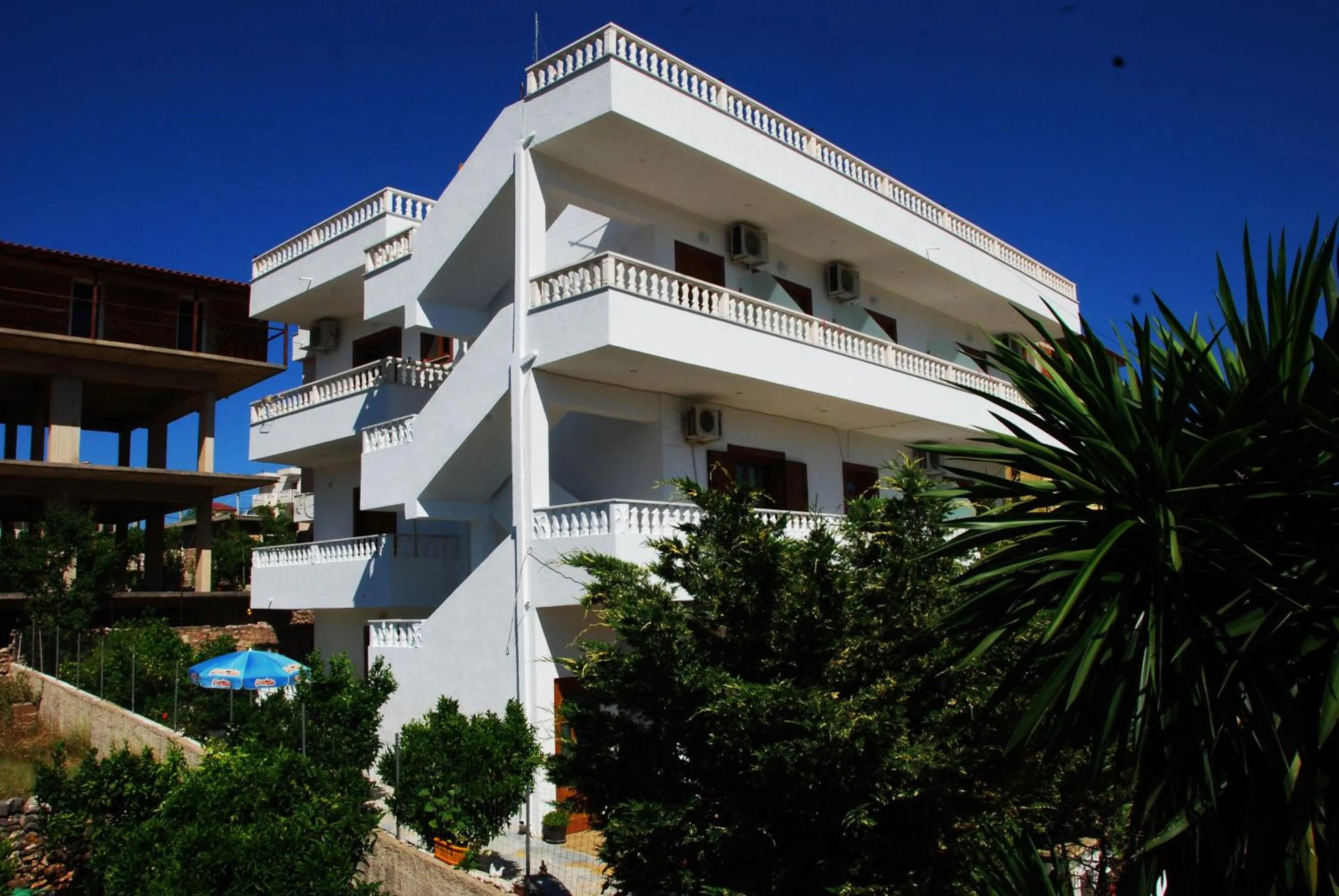 Property building in Vila Renato Ksamil