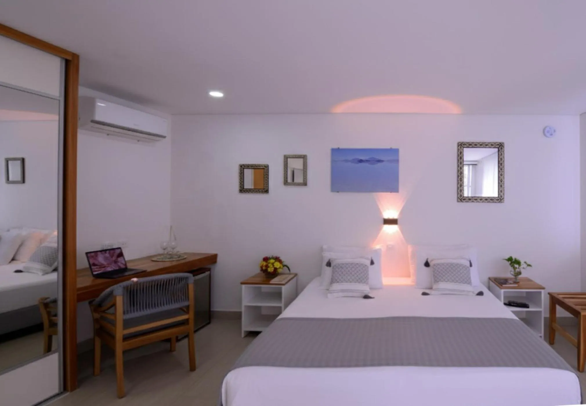 Bed in Hotel Casa Cytia