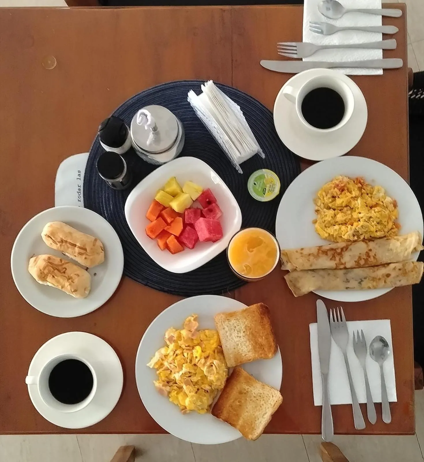 Breakfast in Hotel Casa Cytia