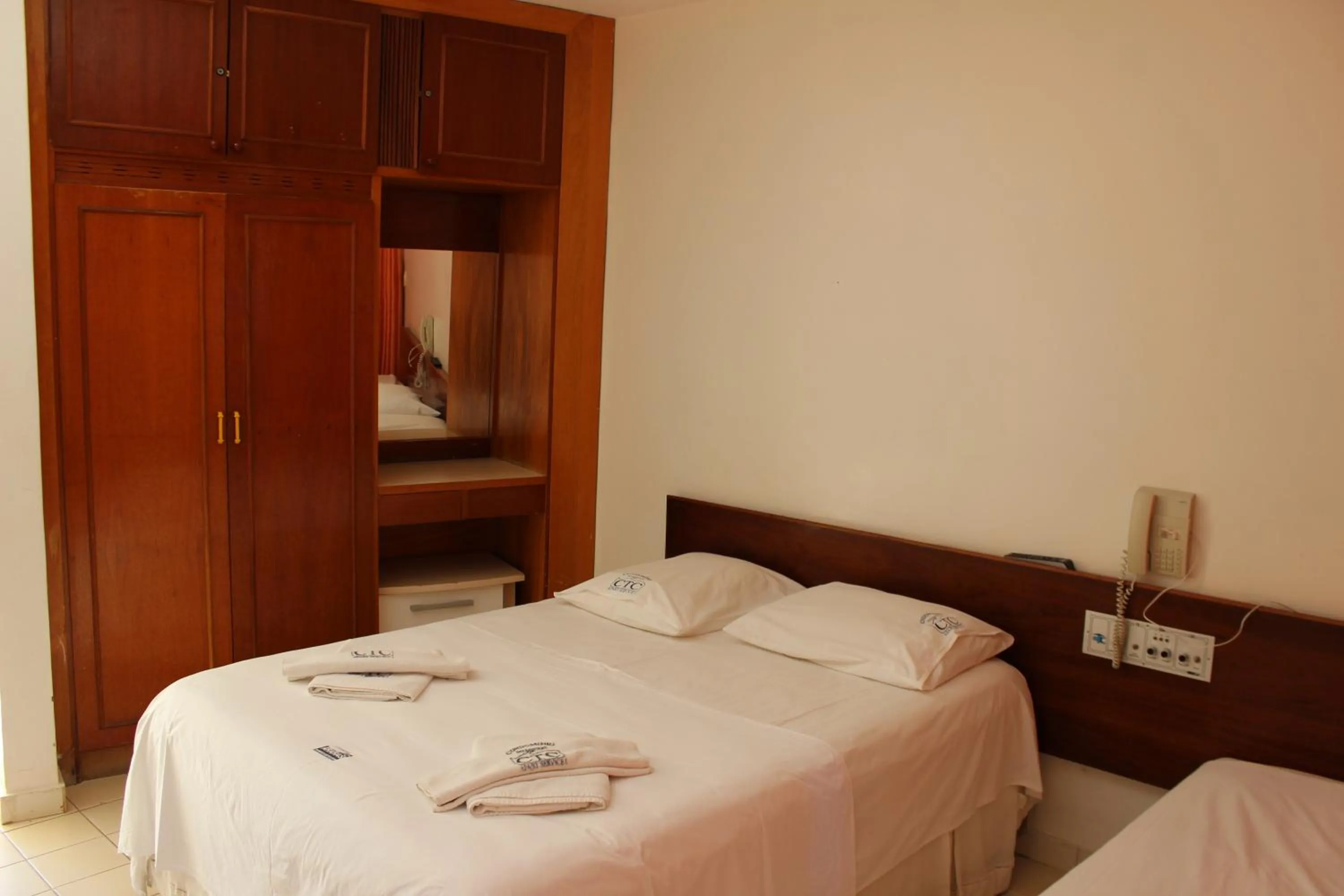 Bed in Apart Service Araras - VPC