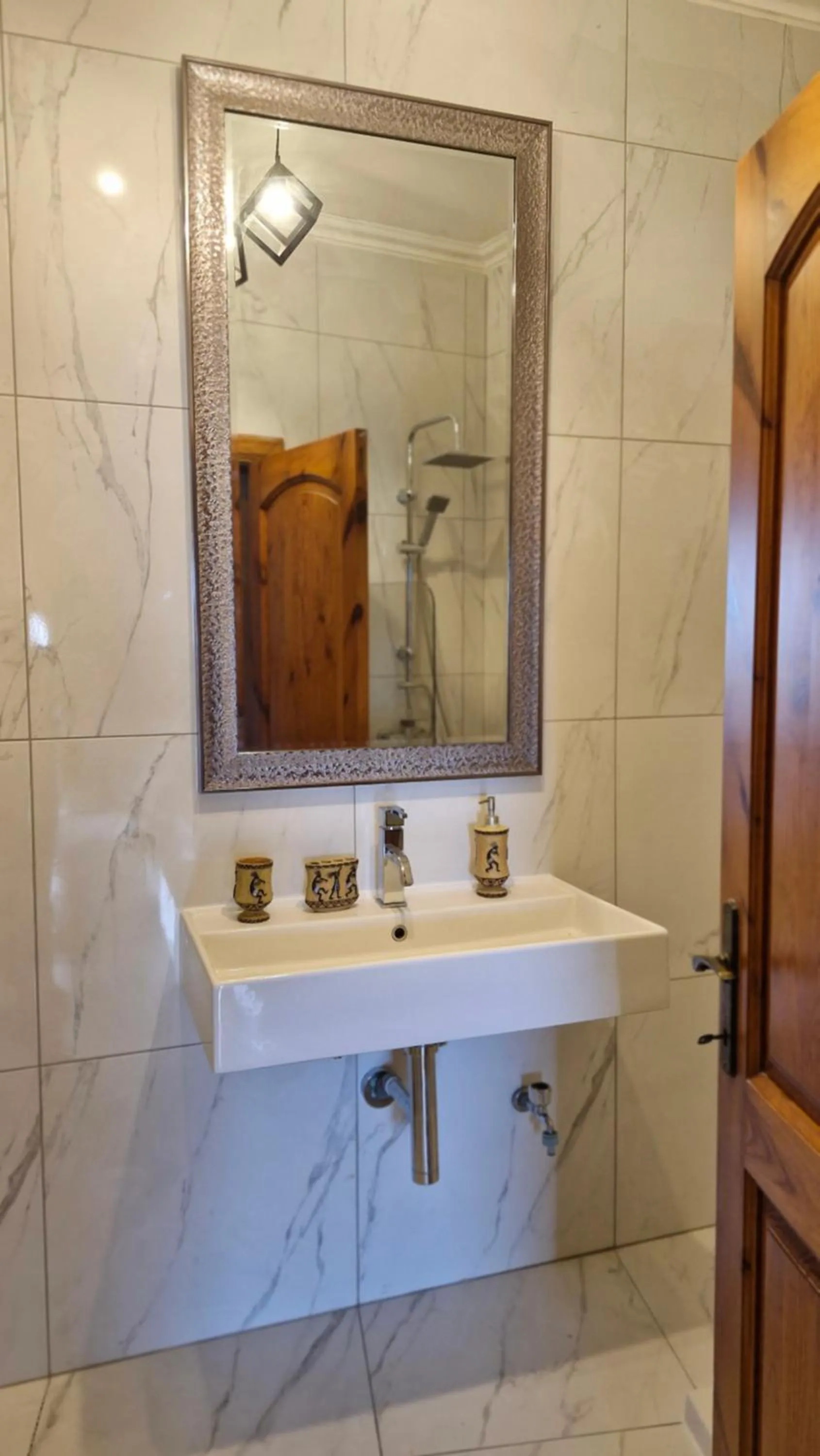 Bathroom in Sunshine Court