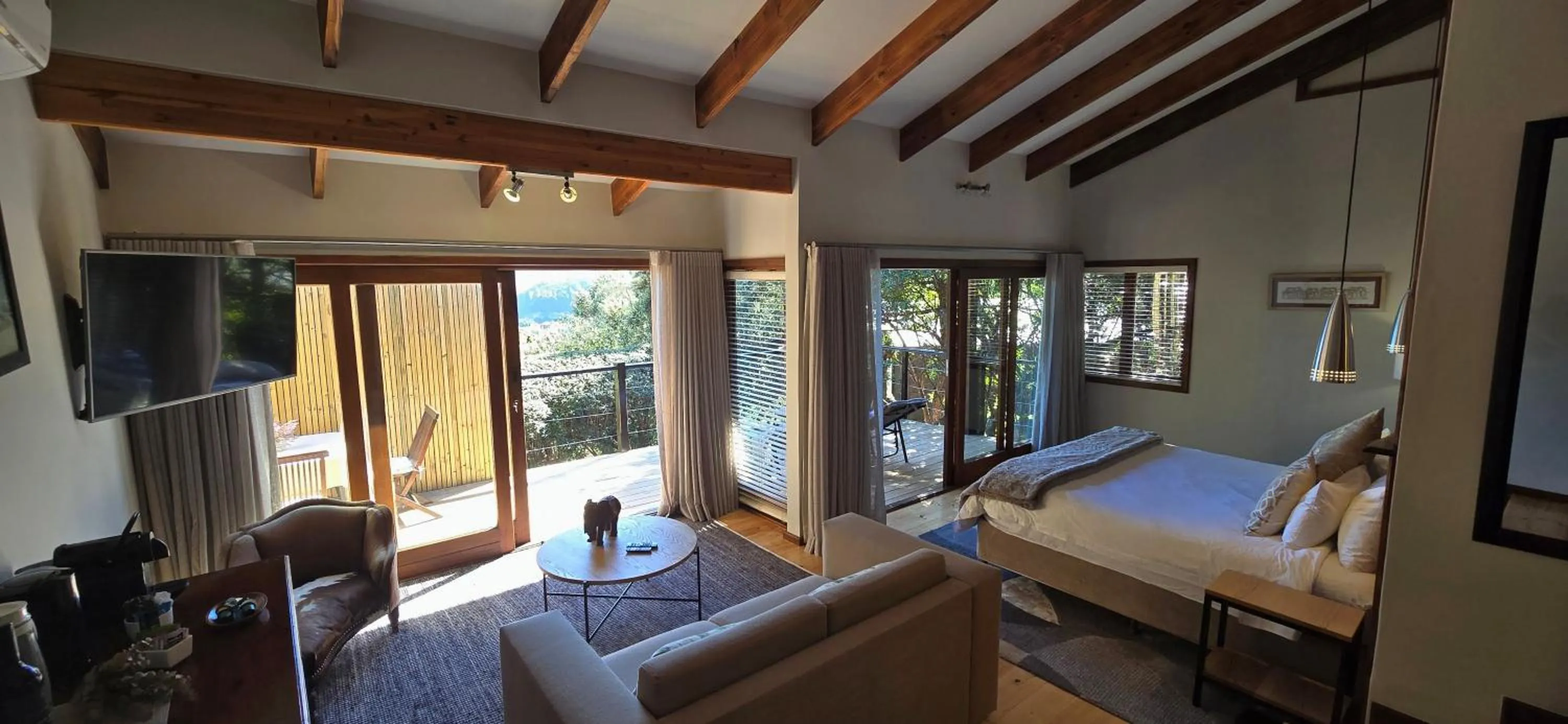 Bedroom, Bed in Elephant Hide of Knysna Guest Lodge