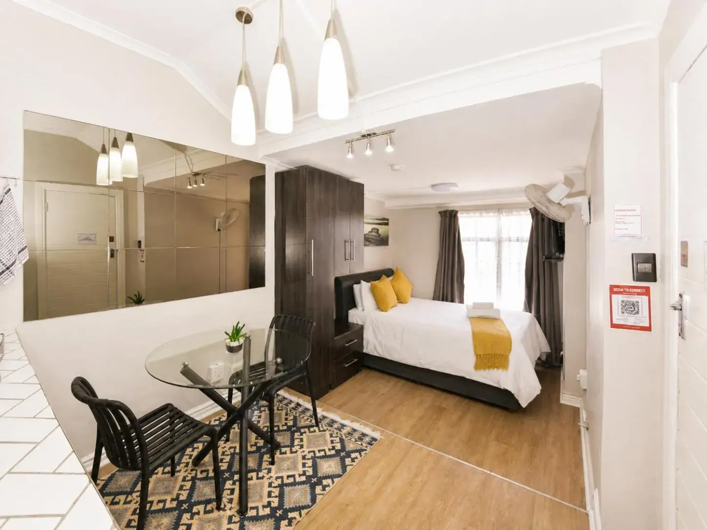 Double Room in Faith, Hope & Love Self Catering Double Room in Faith, Hope & Love Self Catering