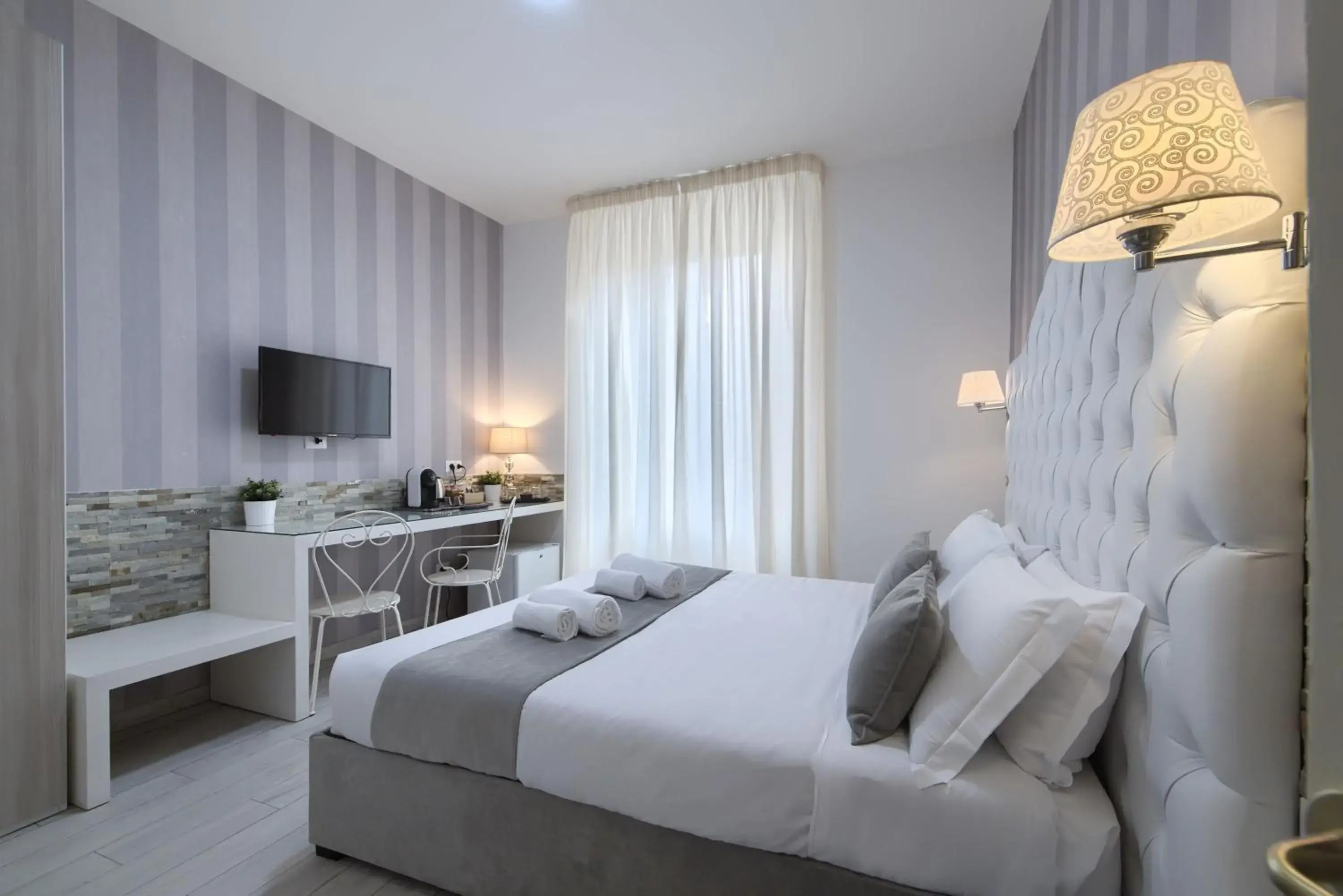 Bed in Vatican Nausicaa Bed in Vatican Nausicaa