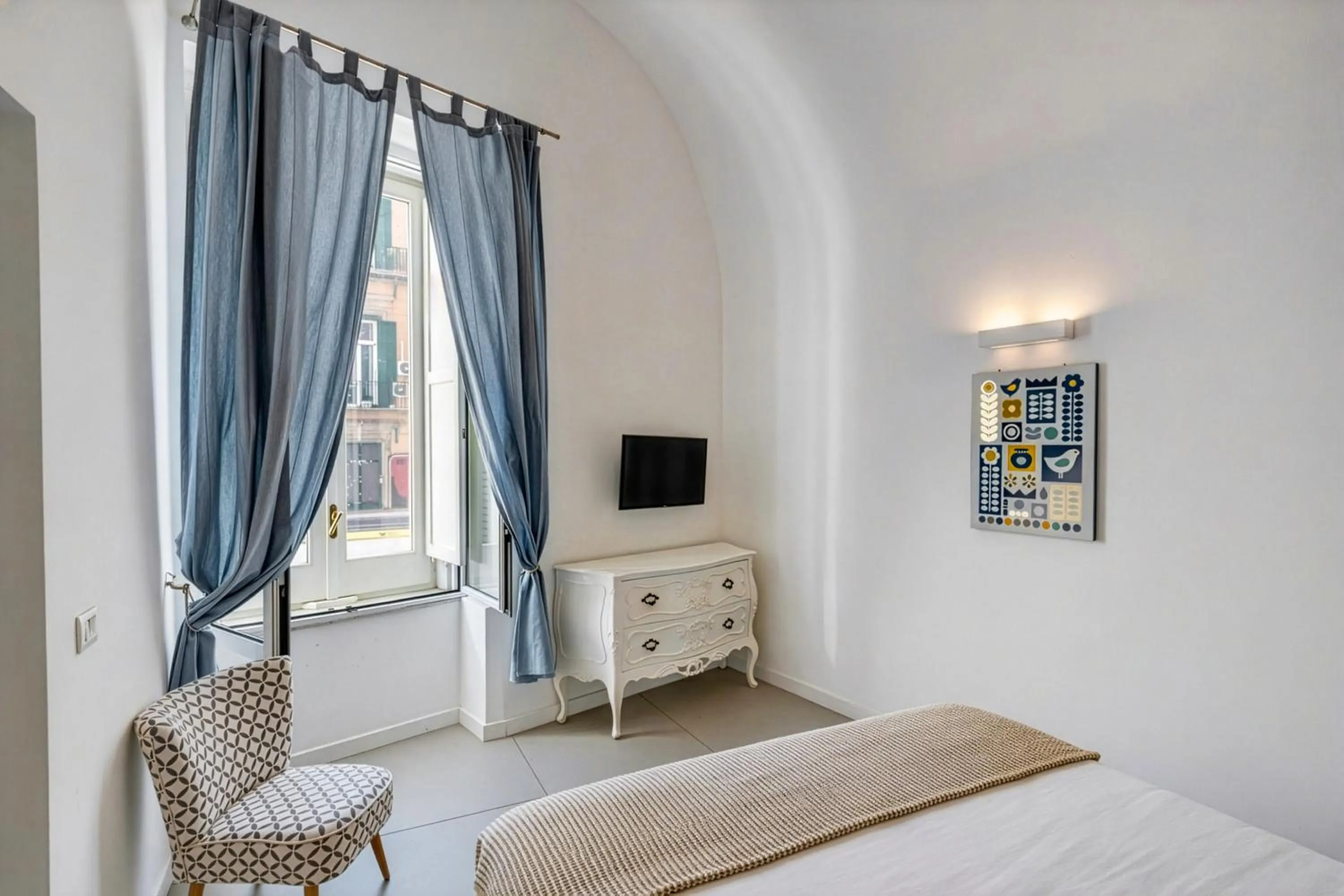 Photo of the whole room, Bed in A Casa di Anna - Dimore Partenopee