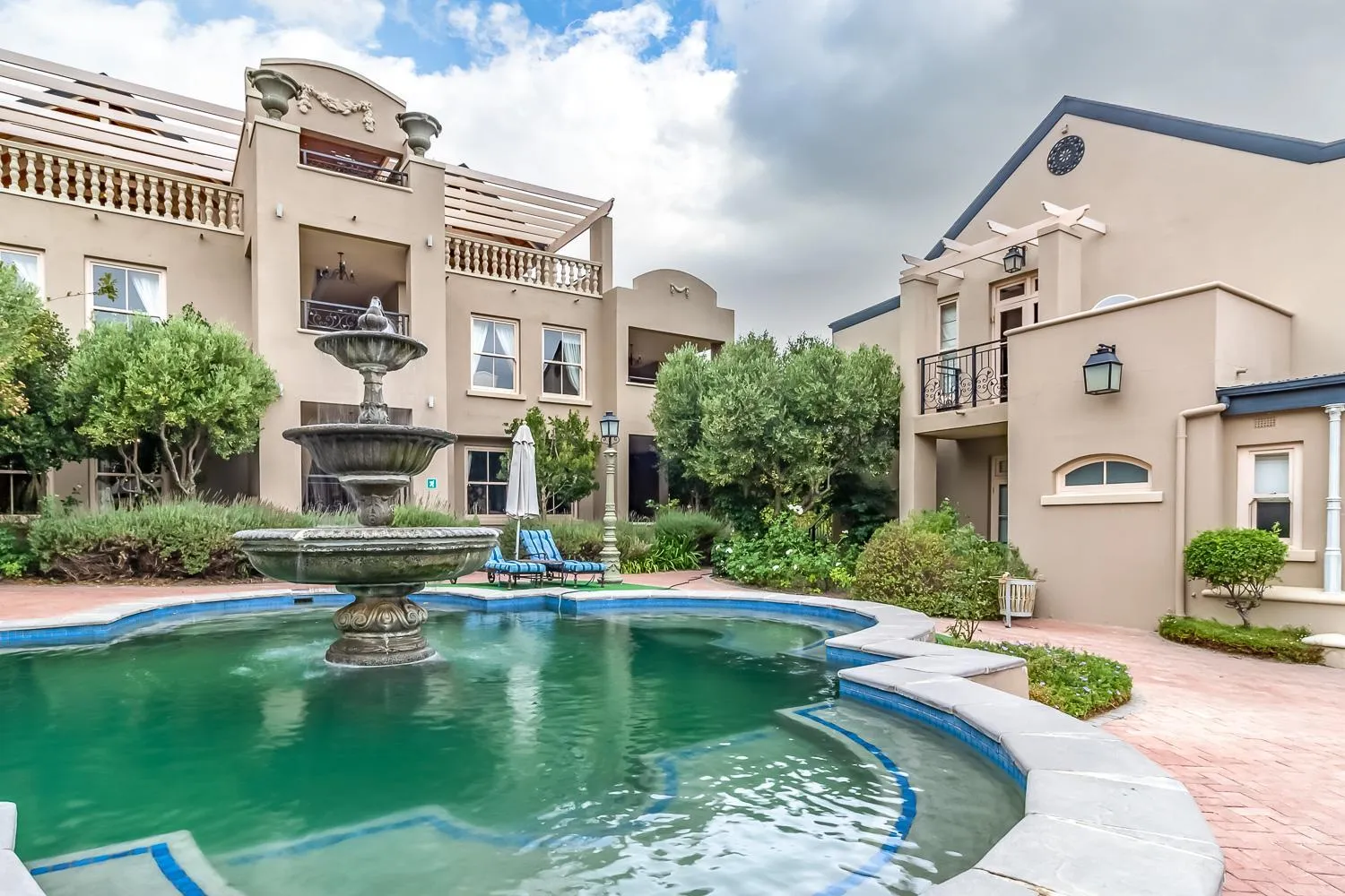 Property building in L'ermitage - Franschhoek Chateau & Villas