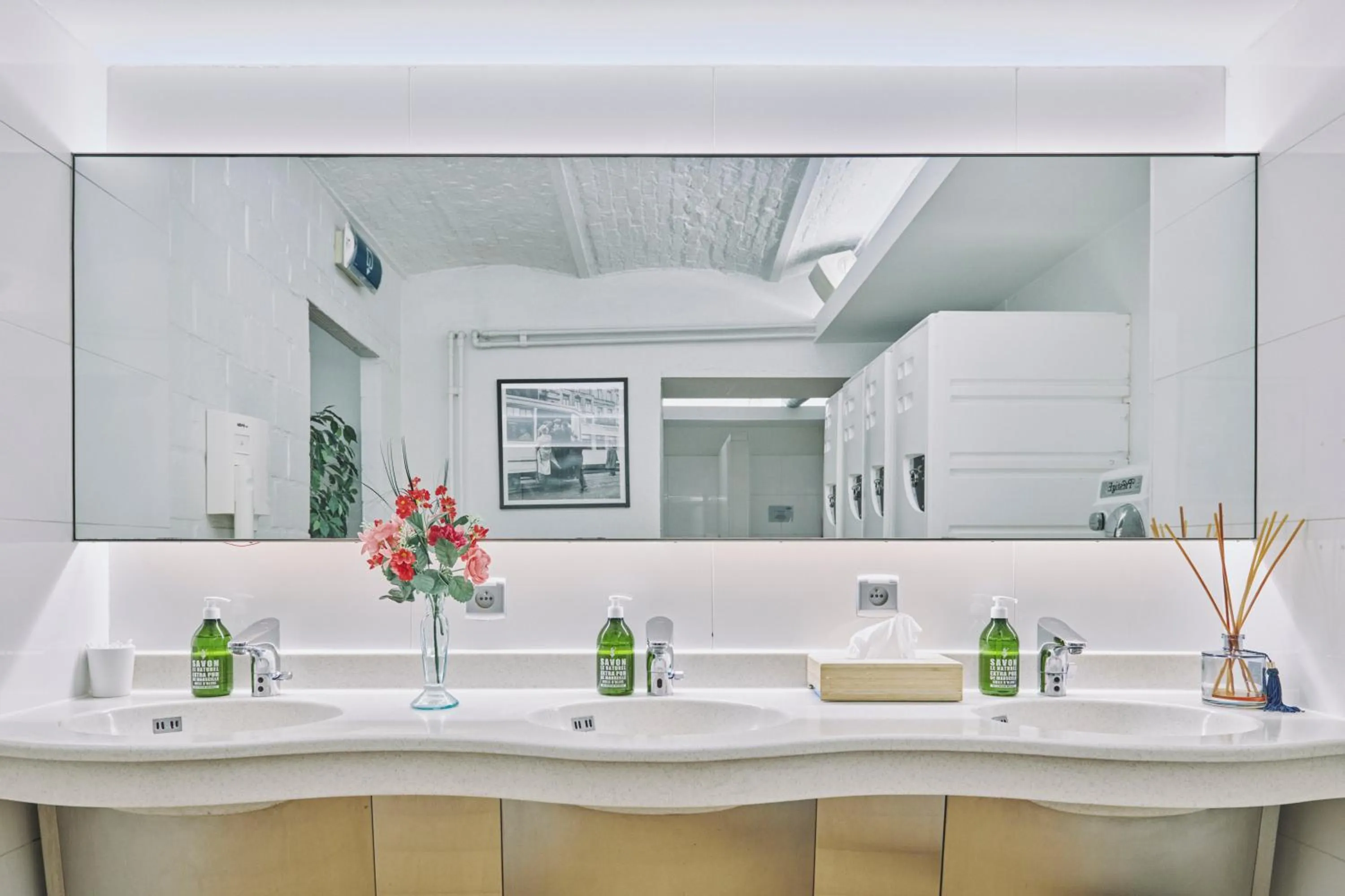 Bathroom in The Legacy by 2GO4 City Center