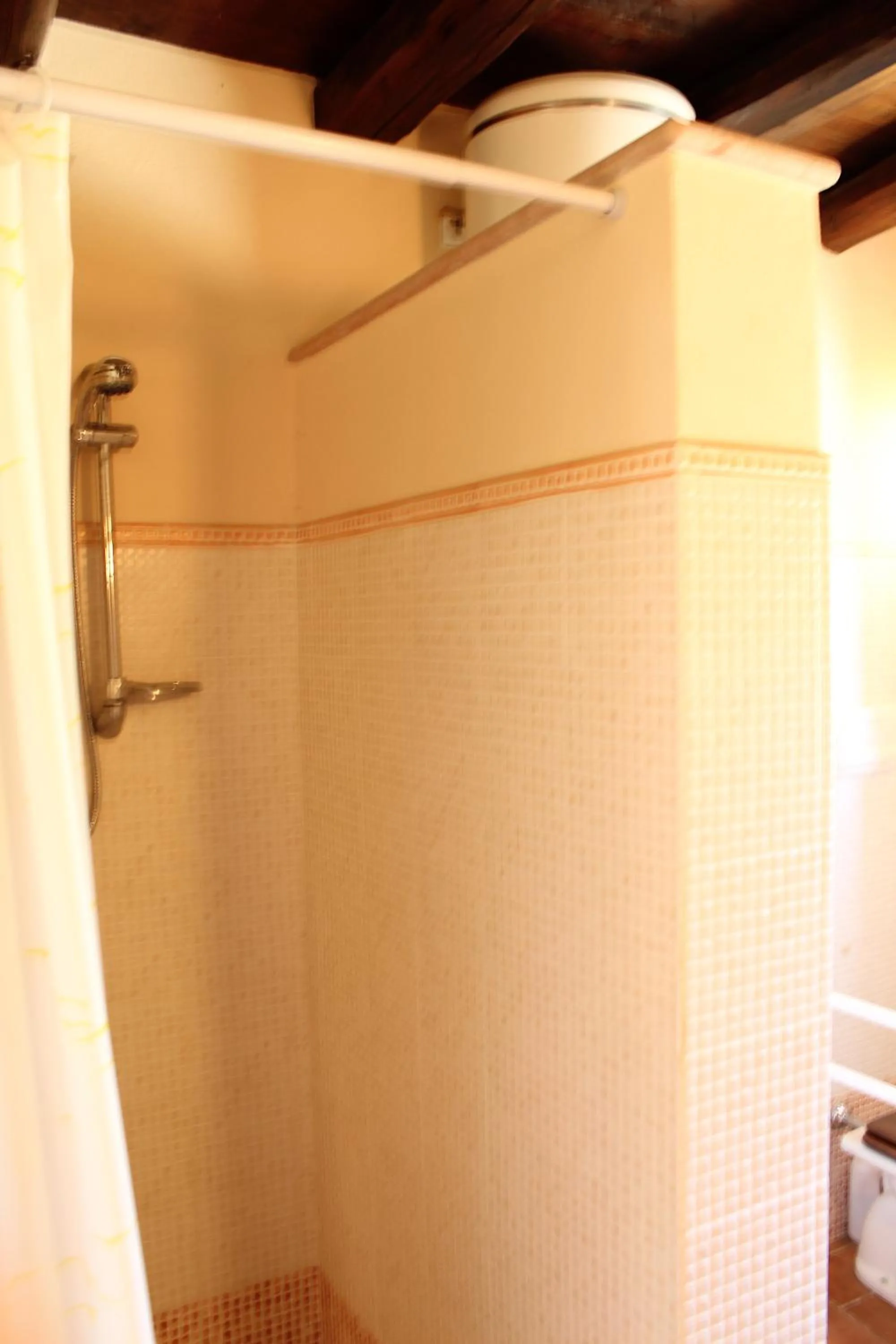 Shower in Casale Maddalena