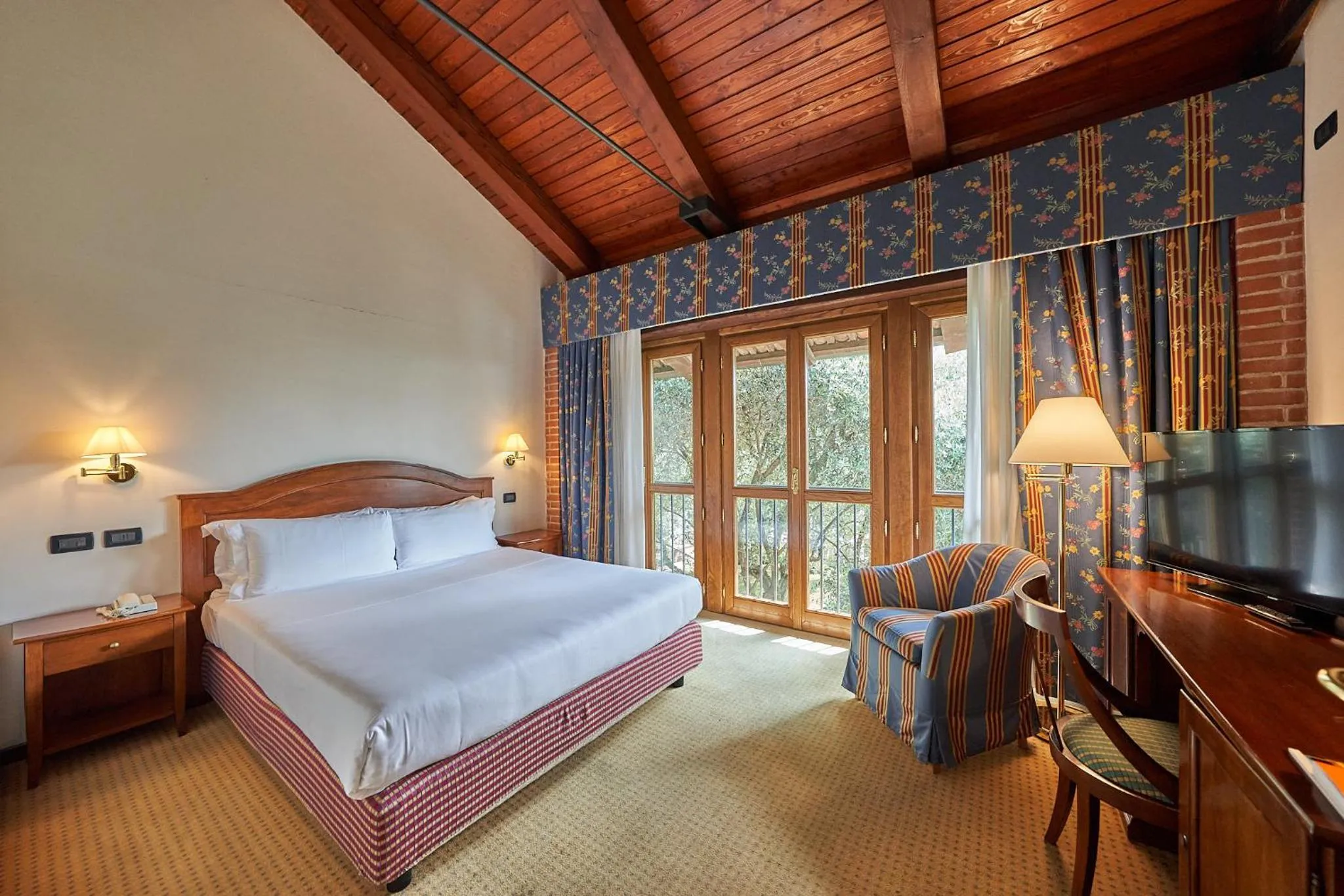 Bed in Relais Santo Stefano