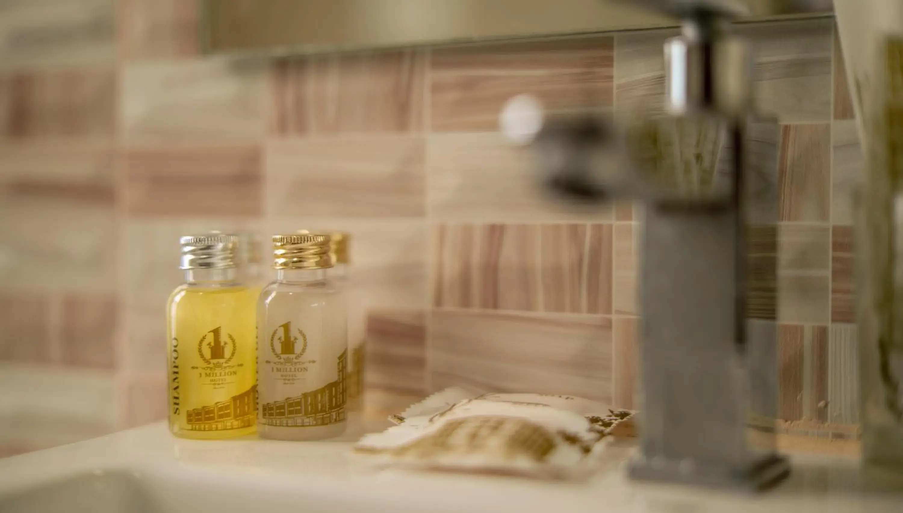 Toilet in 1 Million Hotel Toilet in 1 Million Hotel