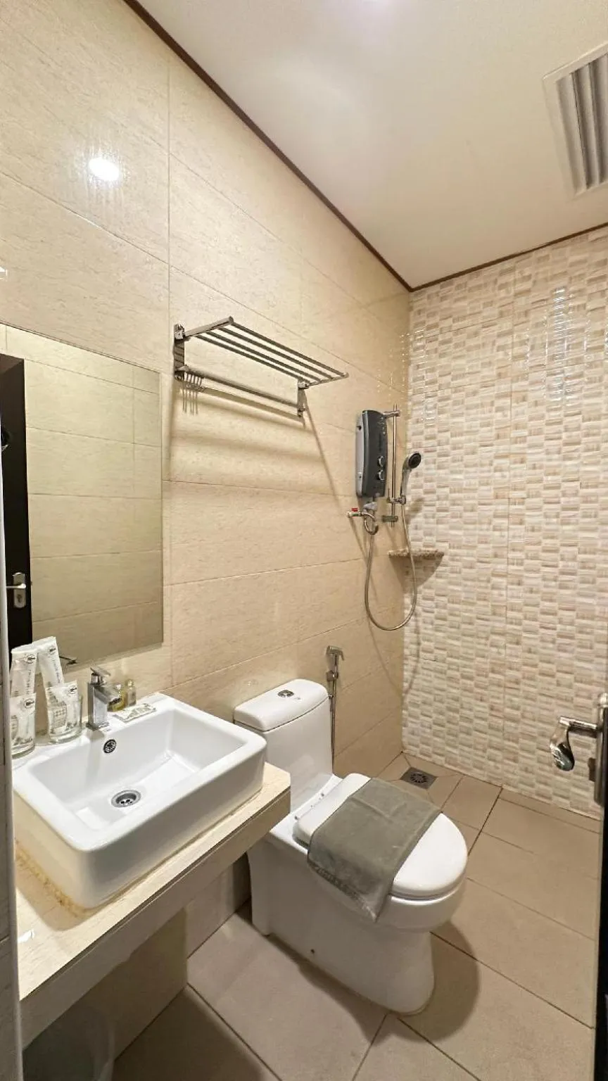 Toilet in 1 Million Hotel