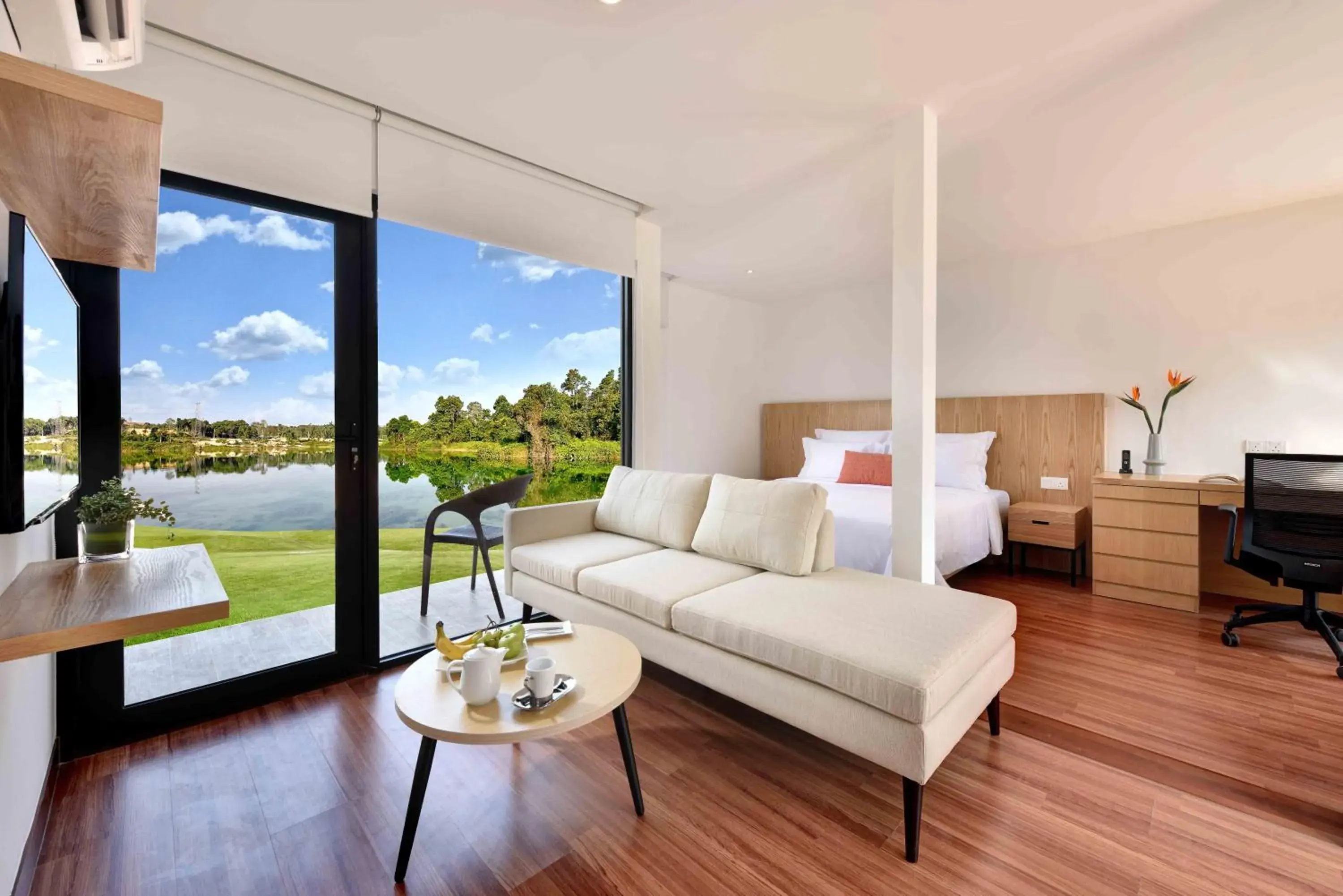 TV and multimedia in Lakeview Terrace Resort Pengerang TV and multimedia in Lakeview Terrace Resort Pengerang