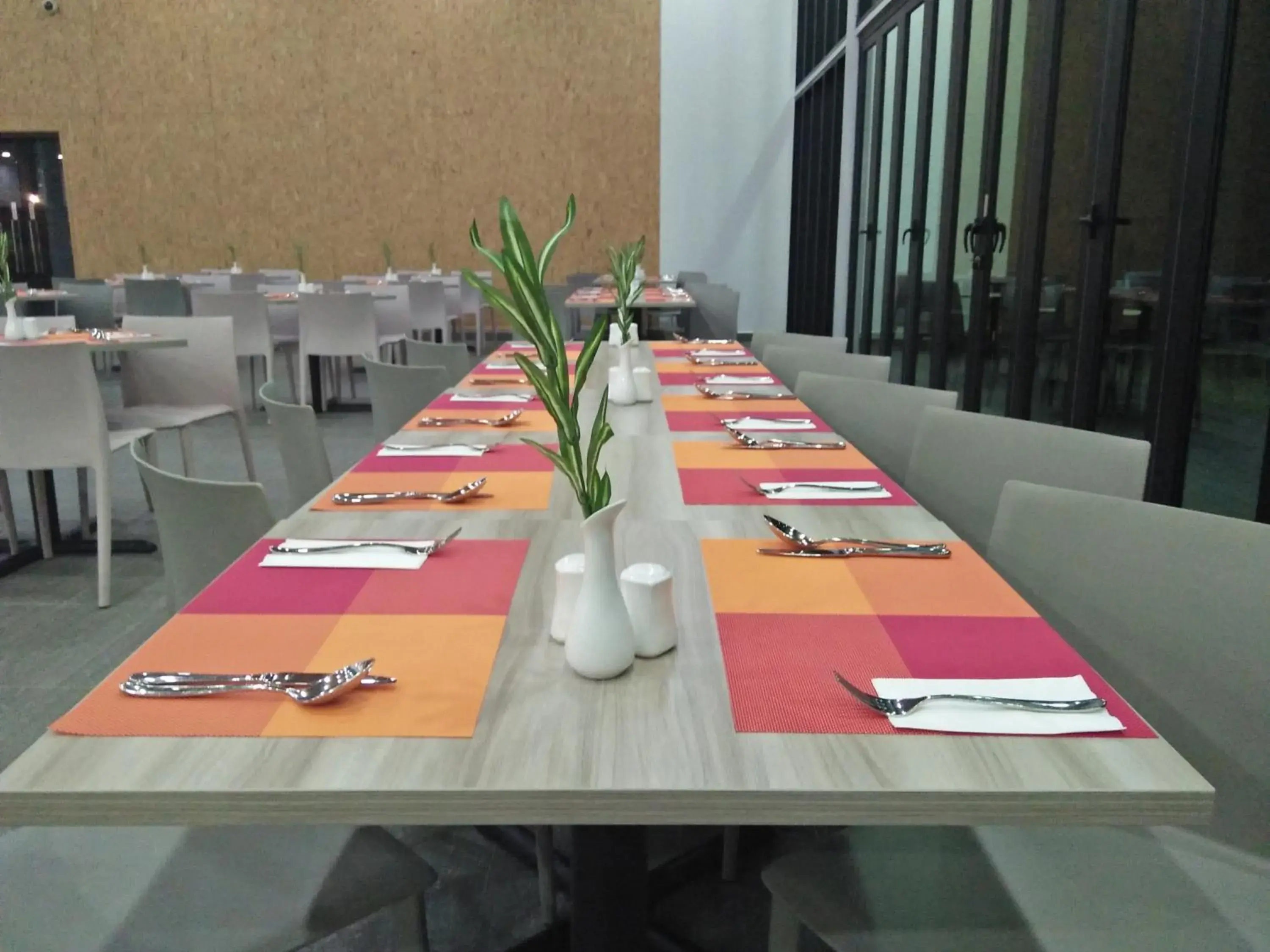 Restaurant/places to eat in Lakeview Terrace Resort Pengerang Restaurant/places to eat in Lakeview Terrace Resort Pengerang