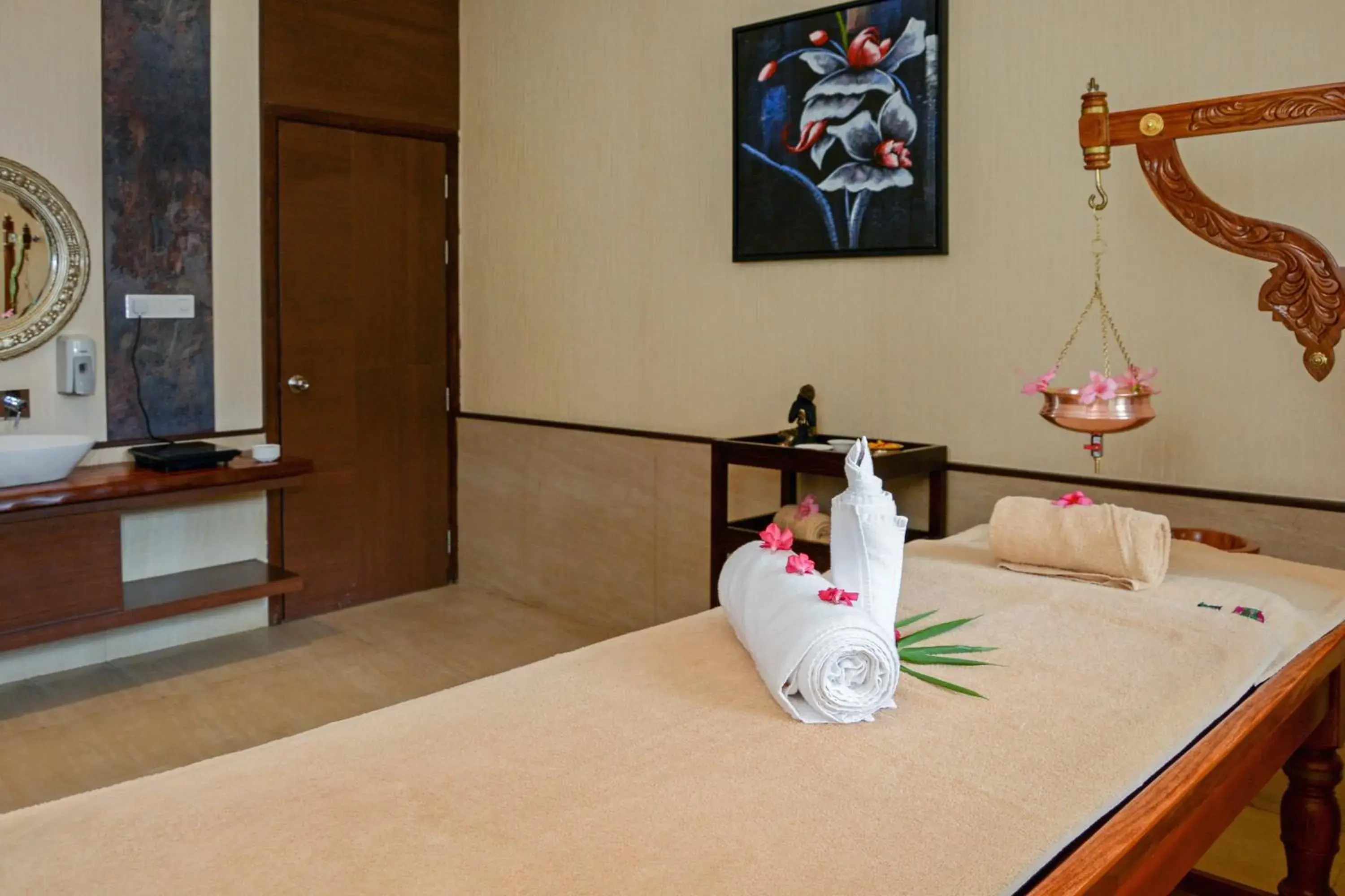 Spa and wellness centre/facilities in Purple Palms Resort & Spa Spa and wellness centre/facilities in Purple Palms Resort & Spa