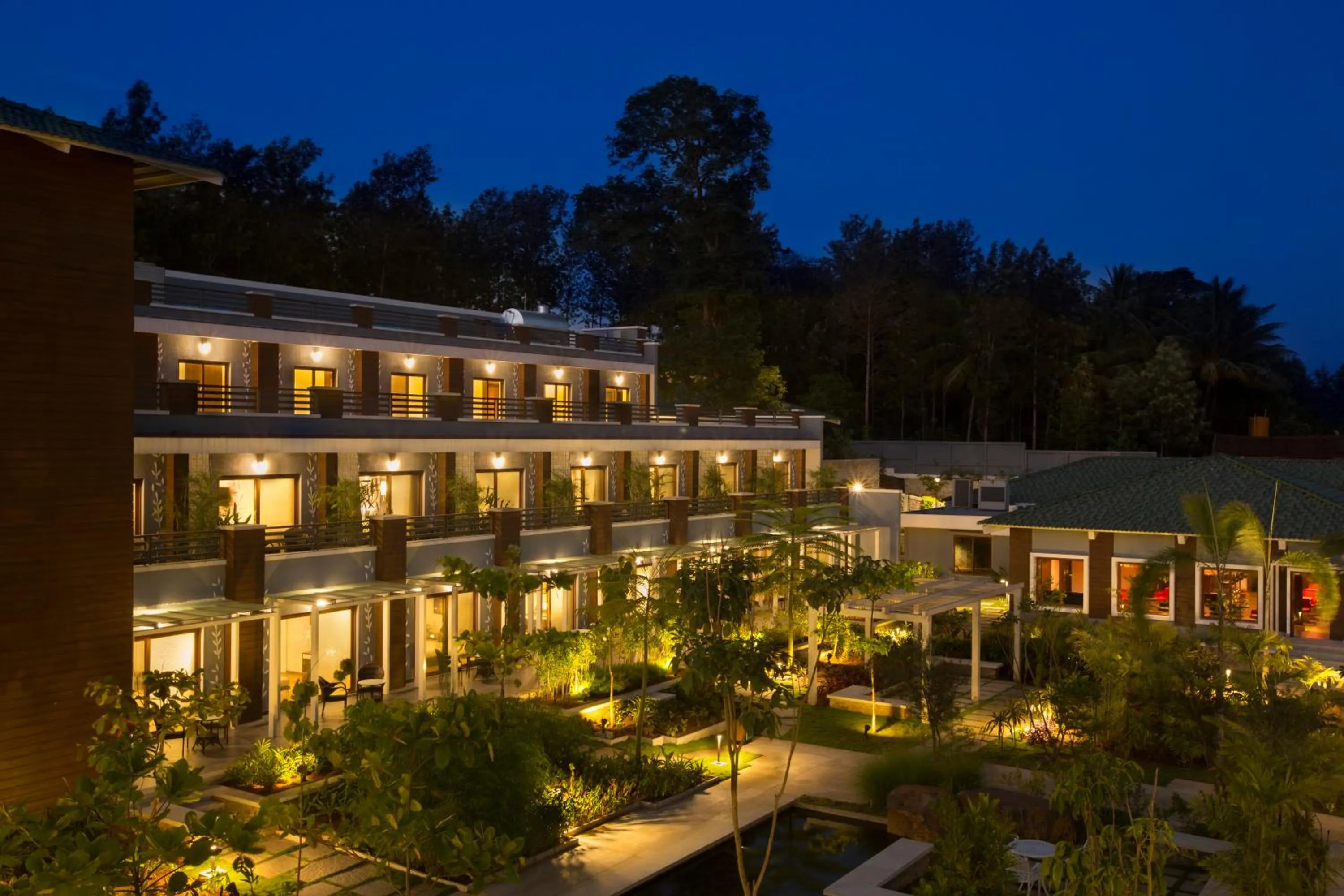 Facade/entrance in Purple Palms Resort & Spa