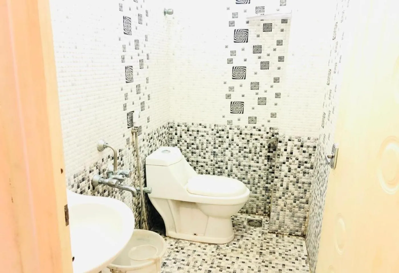 Bathroom in Royal Residency