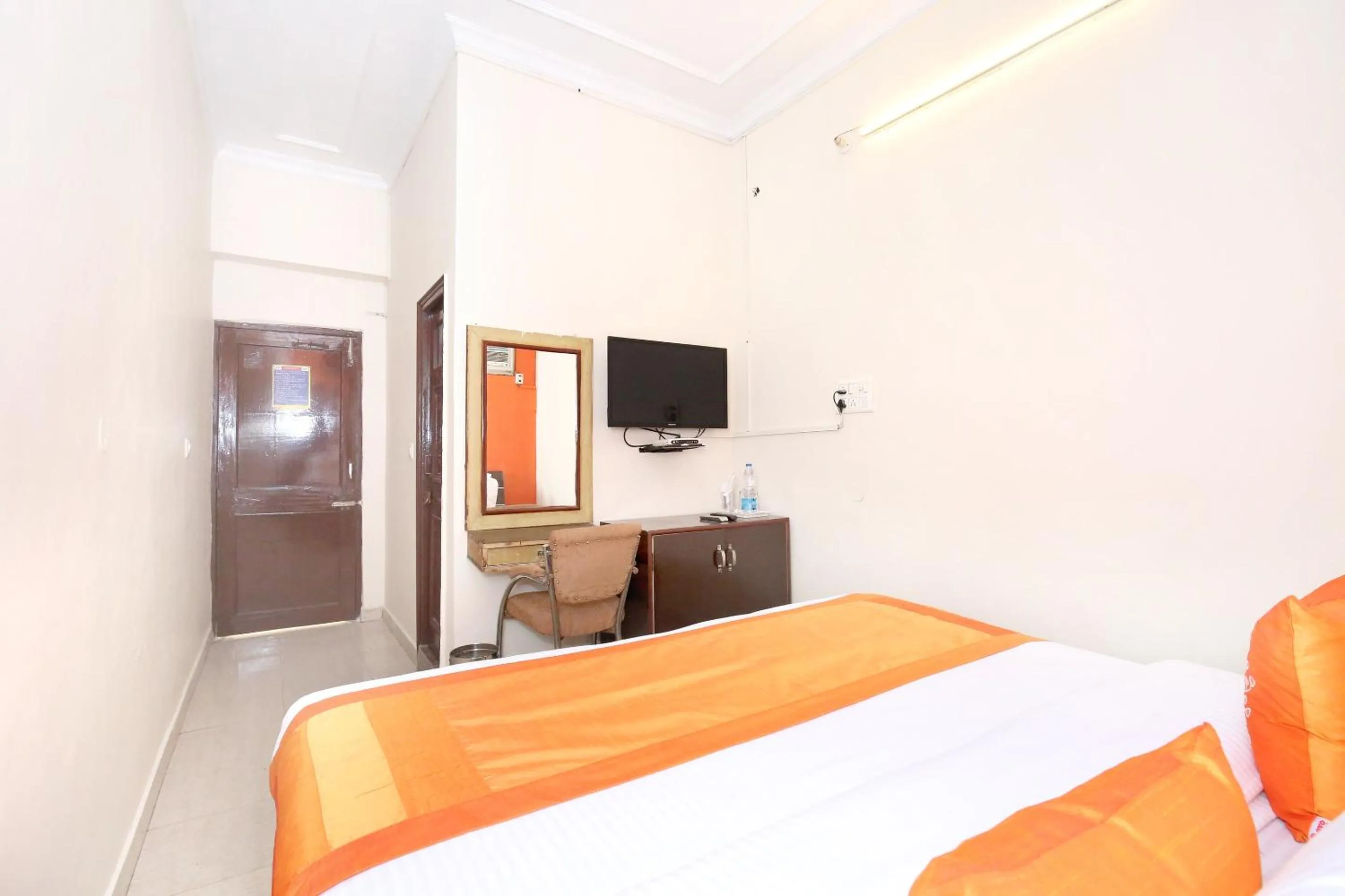 Lobby or reception, Bed in Hotel O Amar Inn