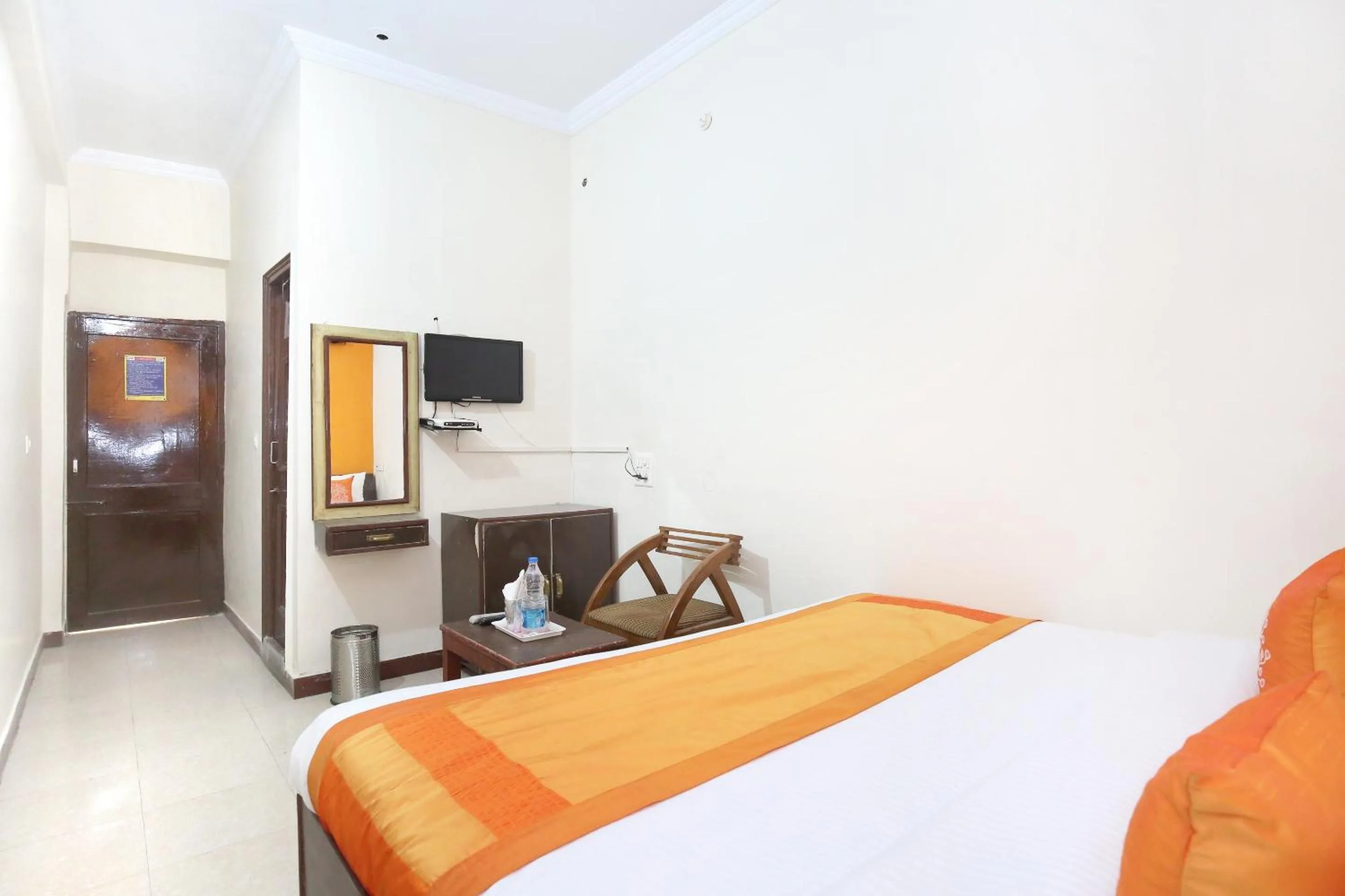 Lobby or reception, Bed in Hotel O Amar Inn