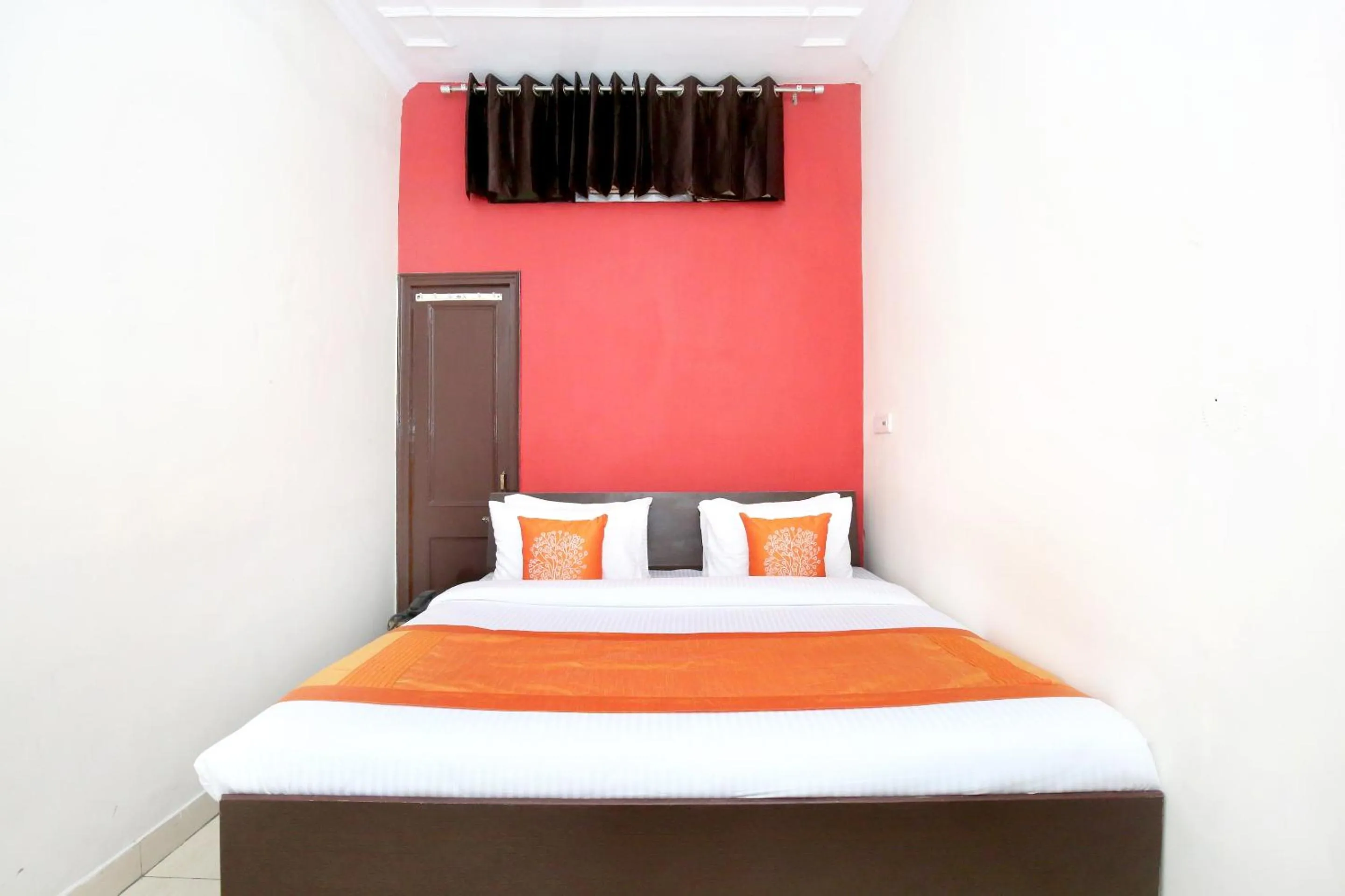 Lobby or reception, Bed in Hotel O Amar Inn