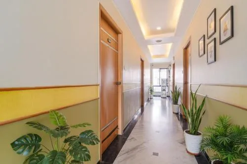 FabHotel ESS Paradise