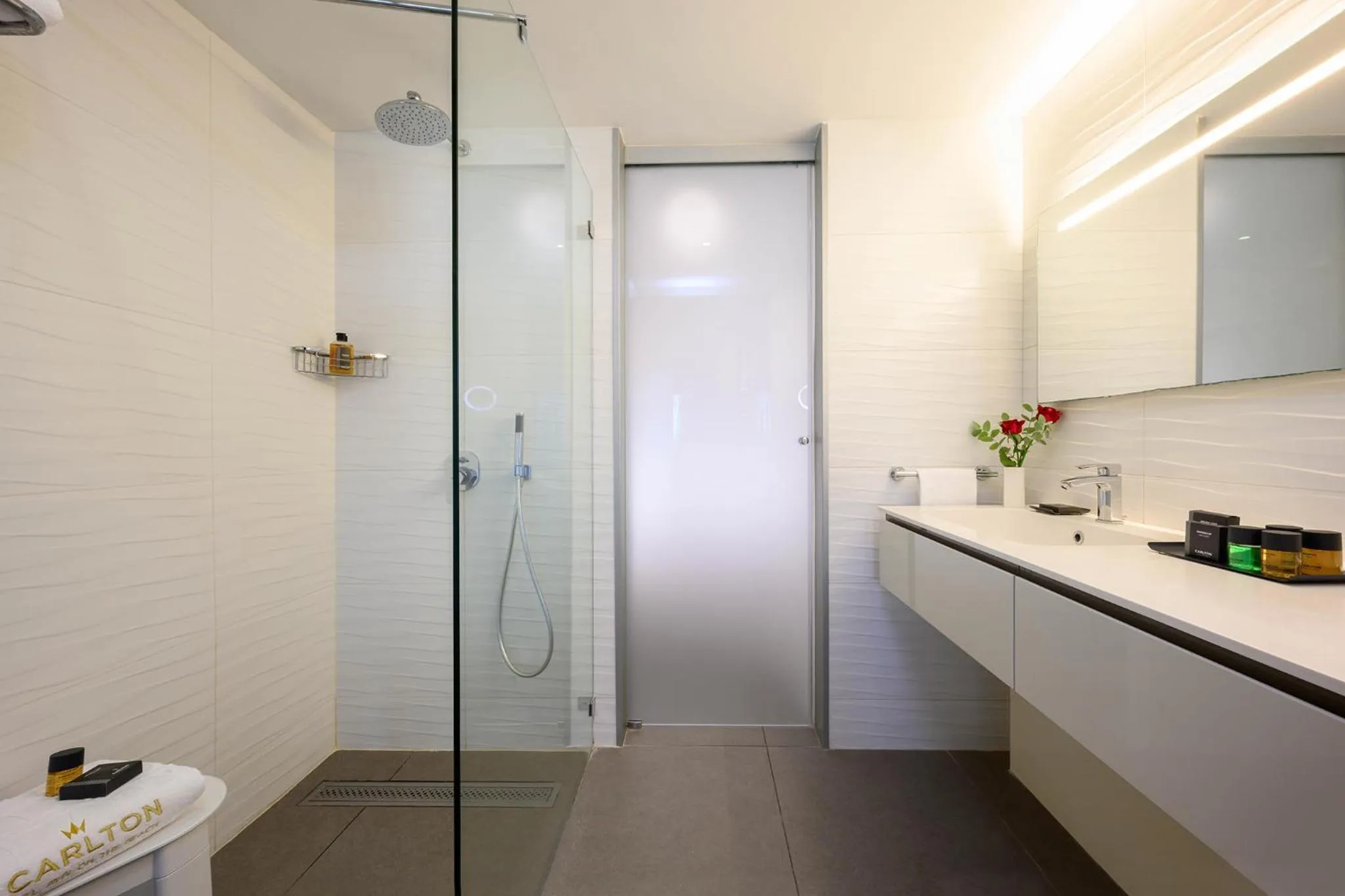 Shower in Carlton Tel Aviv Hotel – Luxury on the Beach