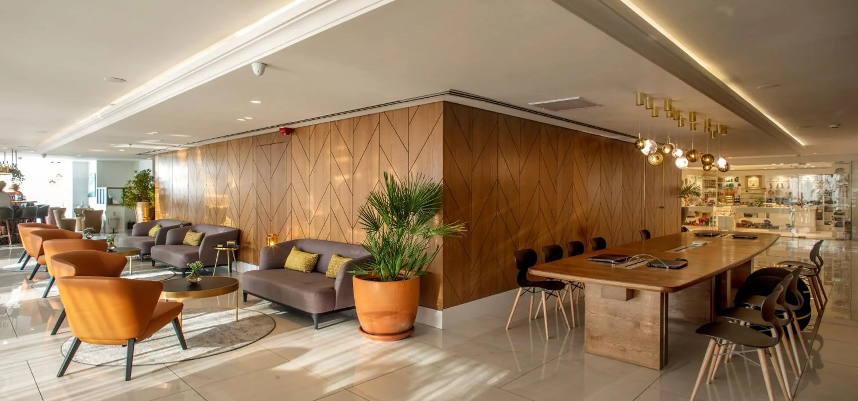 Lobby or reception in Carlton Tel Aviv Hotel – Luxury on the Beach Lobby or reception in Carlton Tel Aviv Hotel – Luxury on the Beach