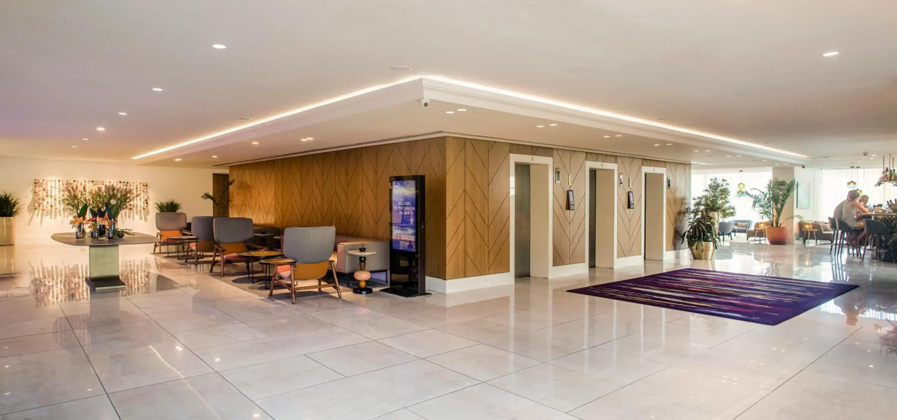 Lobby or reception in Carlton Tel Aviv Hotel – Luxury on the Beach Lobby or reception in Carlton Tel Aviv Hotel – Luxury on the Beach