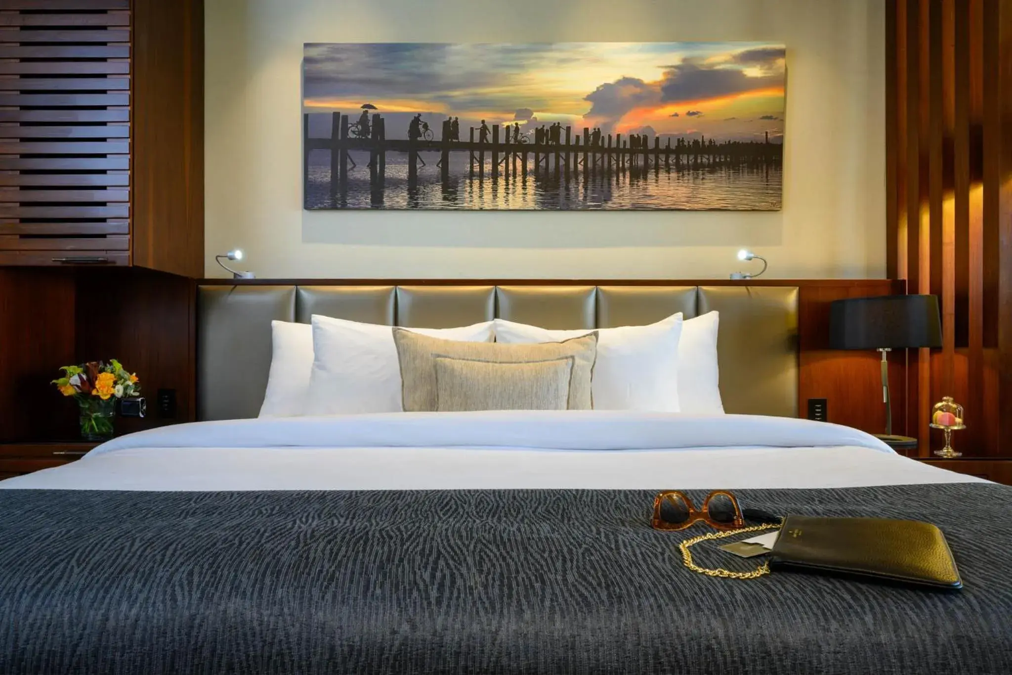 Royal Executive Room with Full Sea View in Carlton Tel Aviv Hotel – Luxury on the Beach Royal Executive Room with Full Sea View in Carlton Tel Aviv Hotel – Luxury on the Beach