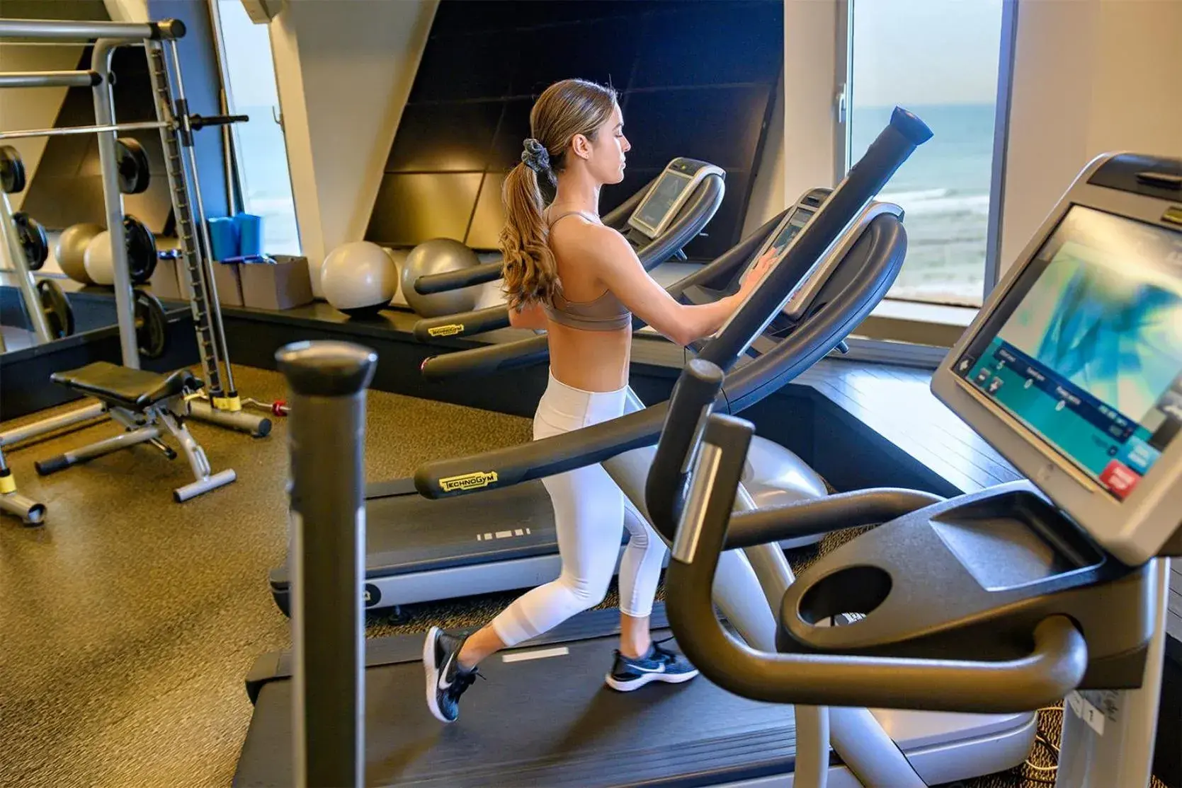 Fitness centre/facilities in Carlton Tel Aviv Hotel – Luxury on the Beach Fitness centre/facilities in Carlton Tel Aviv Hotel – Luxury on the Beach