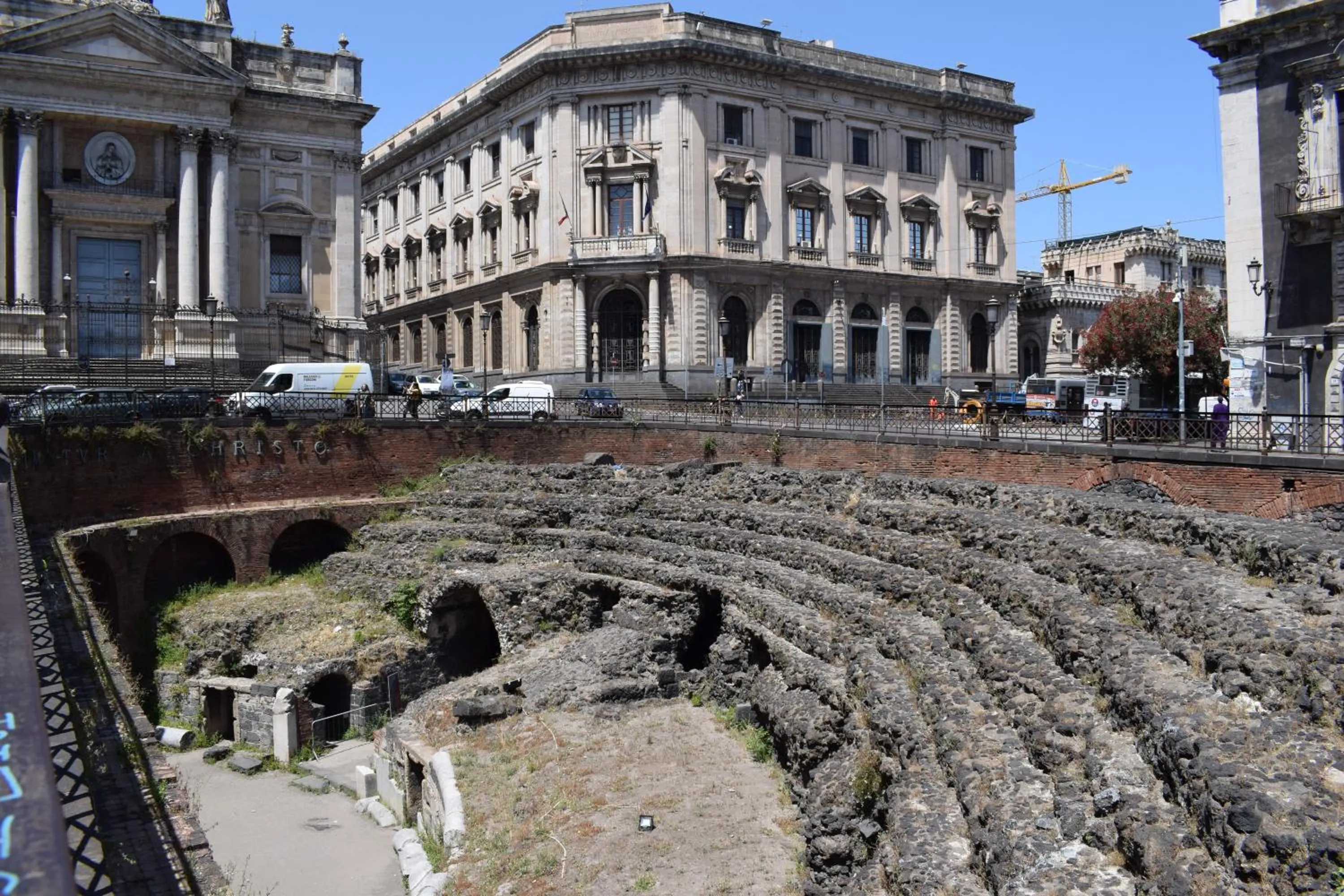 Property building in Il Cortiletto Di Piazza Verga