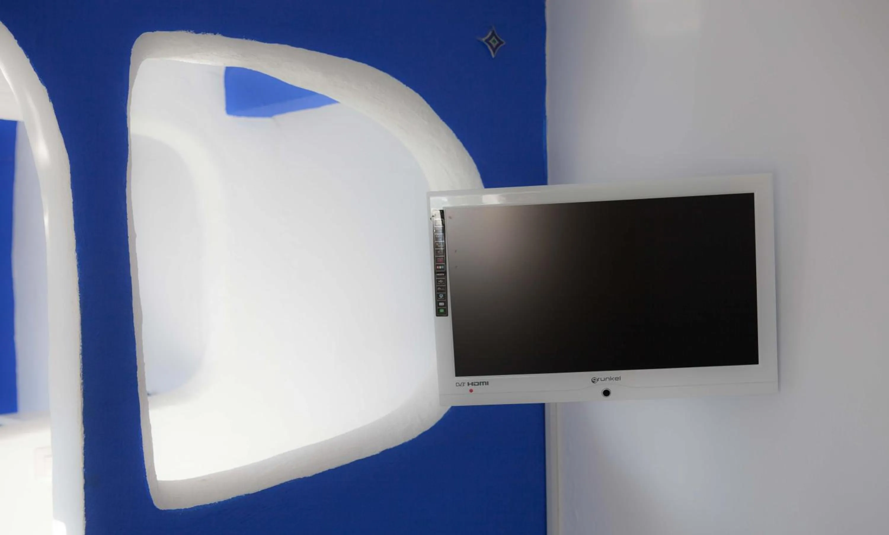 TV and multimedia in La Estrella de Tarifa