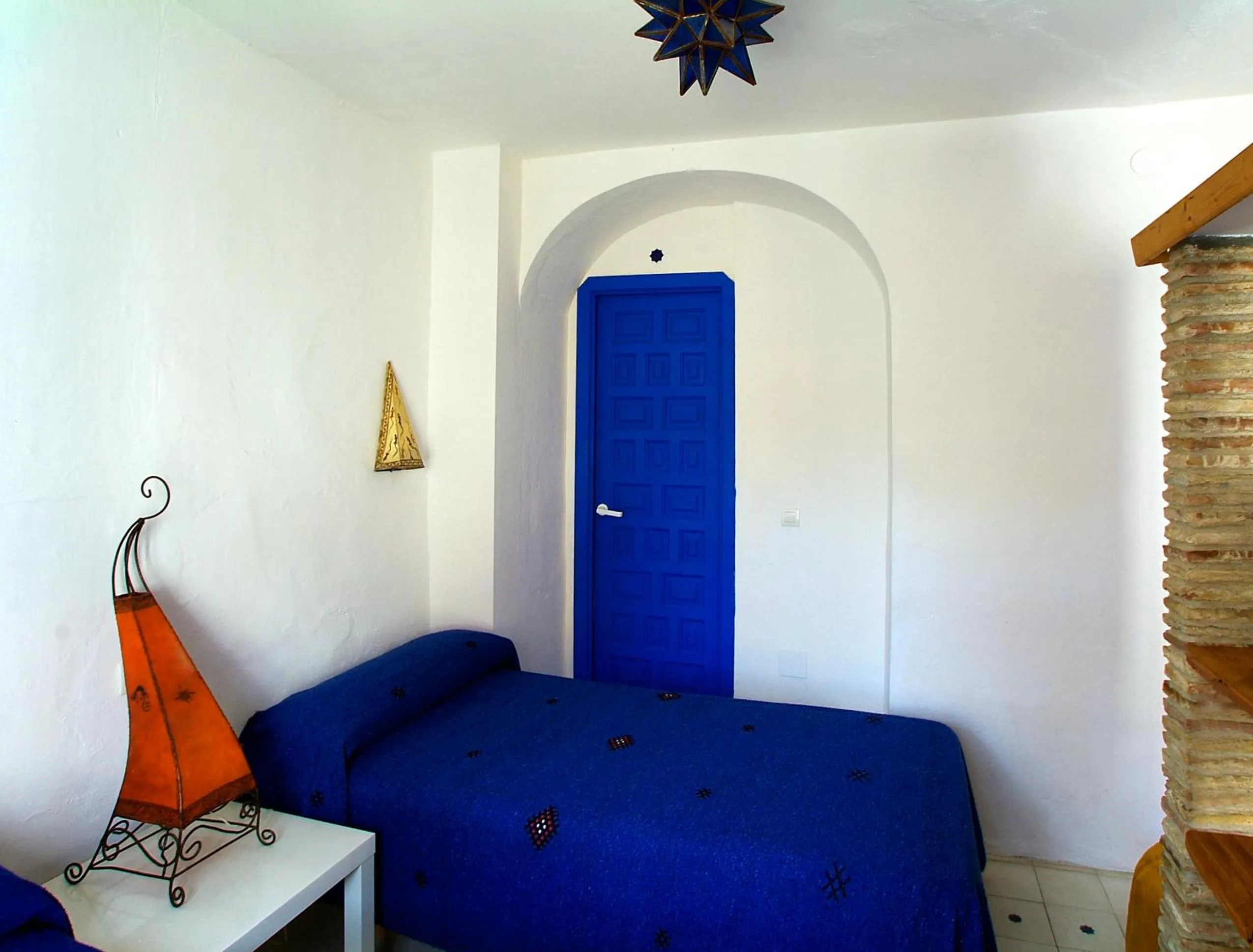 Photo of the whole room, Bed in La Estrella de Tarifa