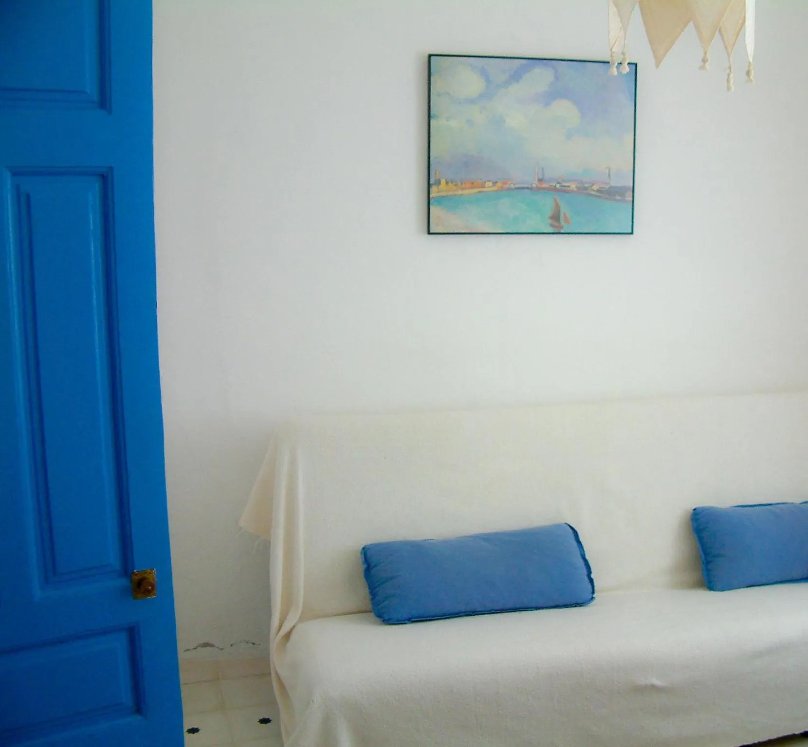 Living room, Bed in La Estrella de Tarifa