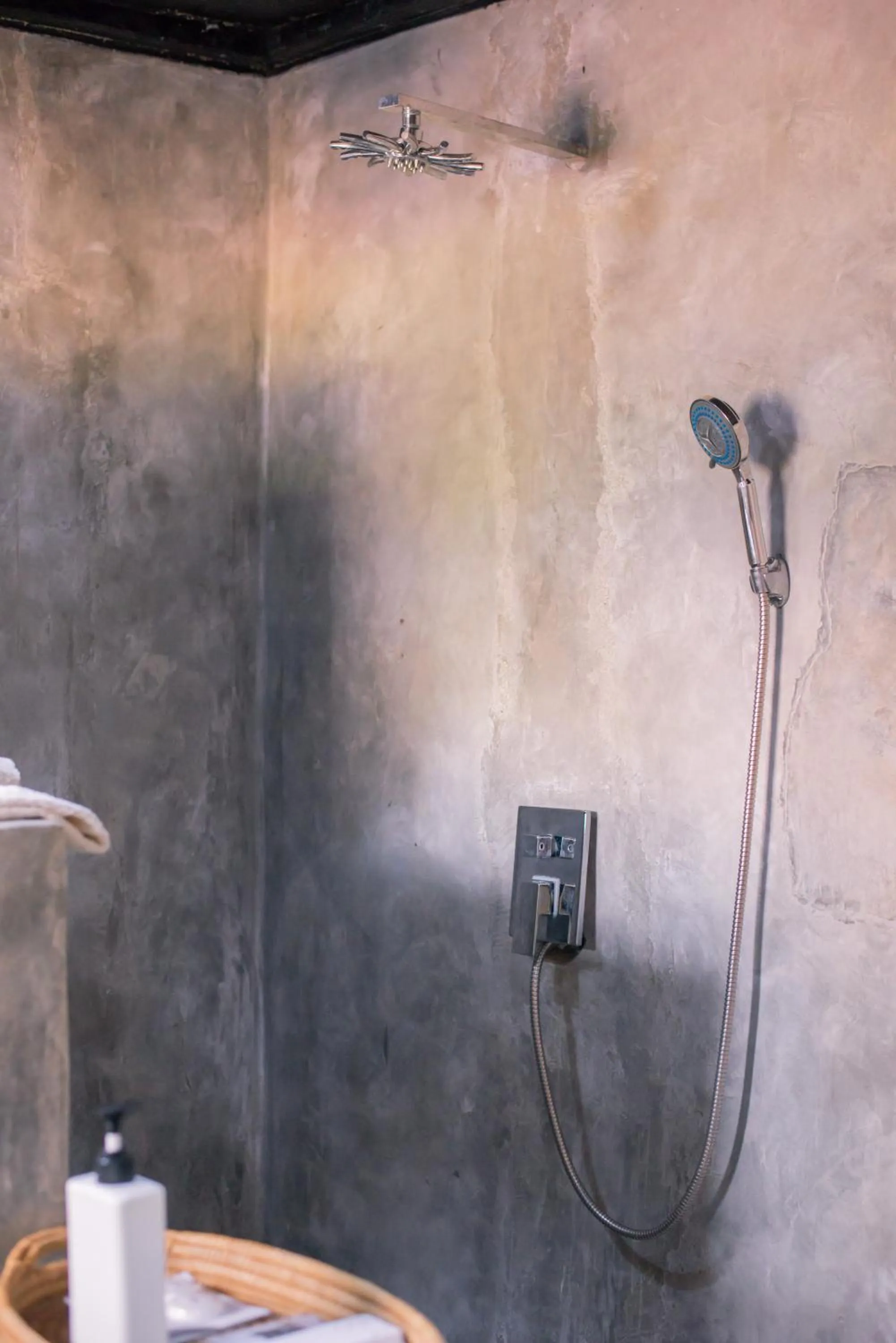 Blue Waters by Serendib