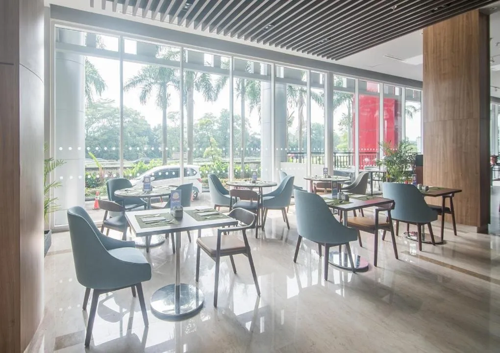 Restaurant/places to eat in Bigland Hotel & Convention Sentul