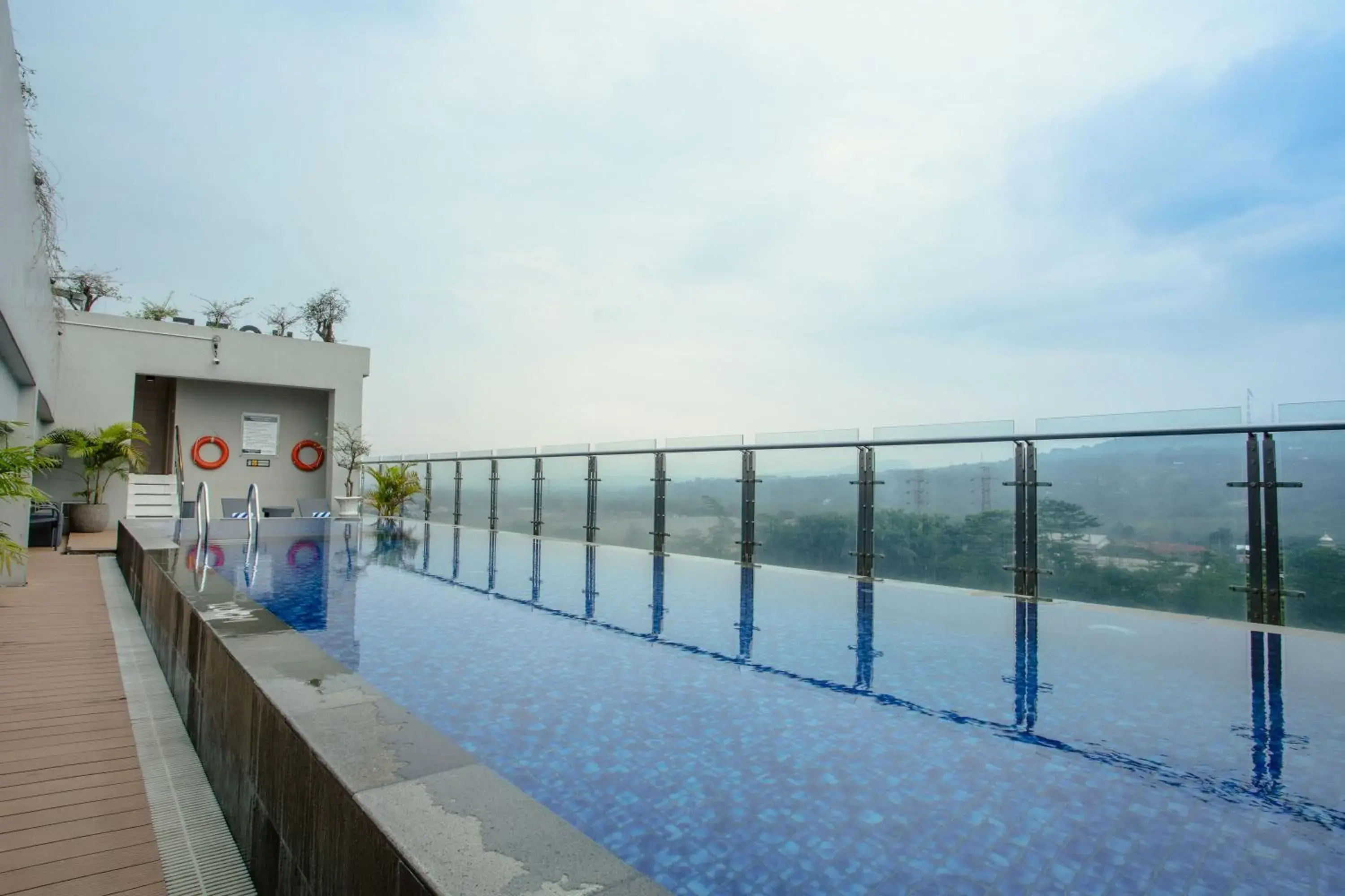 Bigland Hotel & Convention Sentul Bigland Hotel & Convention Sentul