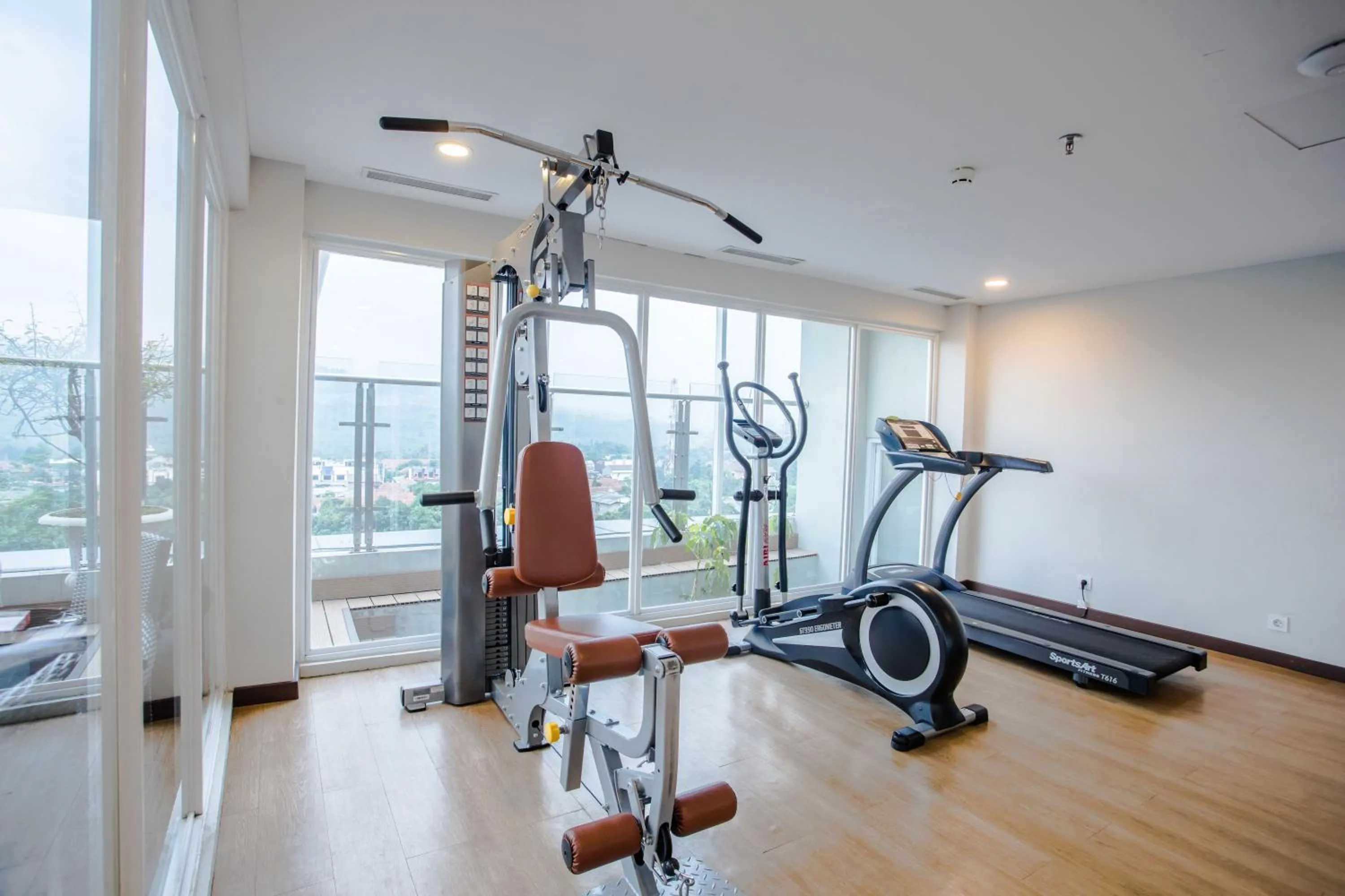 Fitness centre/facilities in Bigland Hotel & Convention Sentul