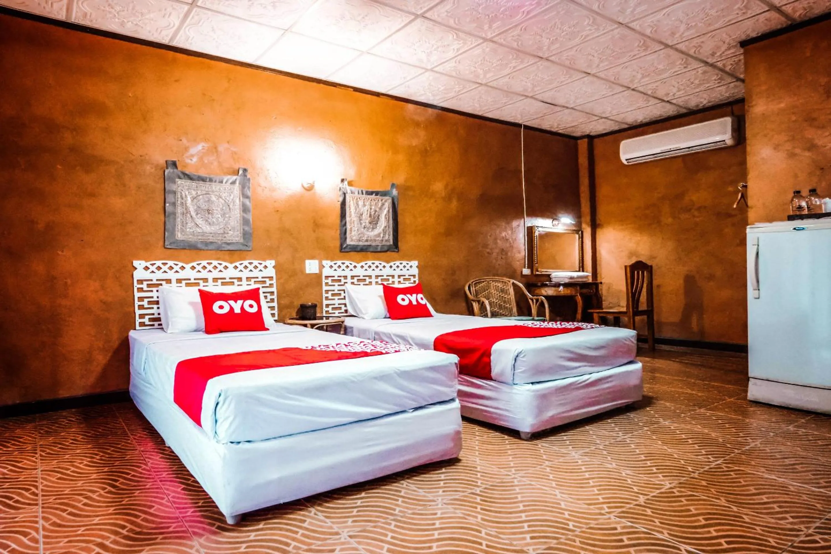 Bedroom, Bed in OYO 490 Chiangsan Golden Land Resort2