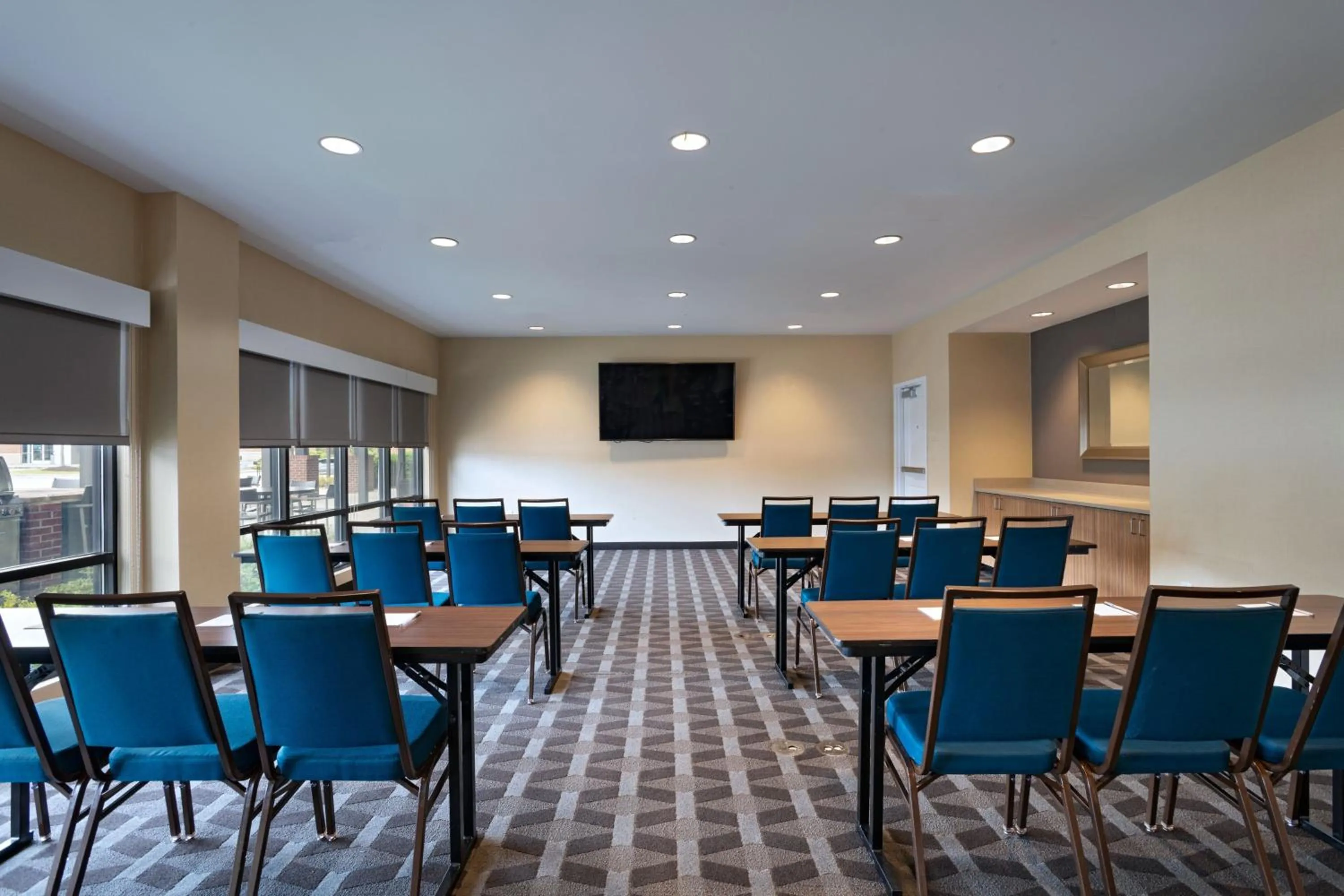 Meeting/conference room in TownePlace Suites by Marriott Macon Mercer University