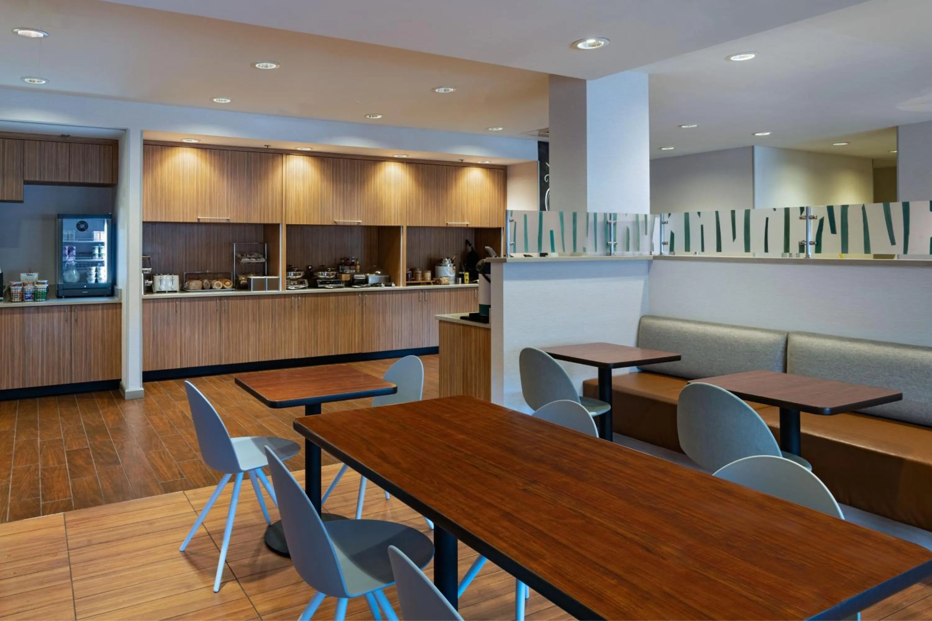 Breakfast in TownePlace Suites by Marriott Macon Mercer University