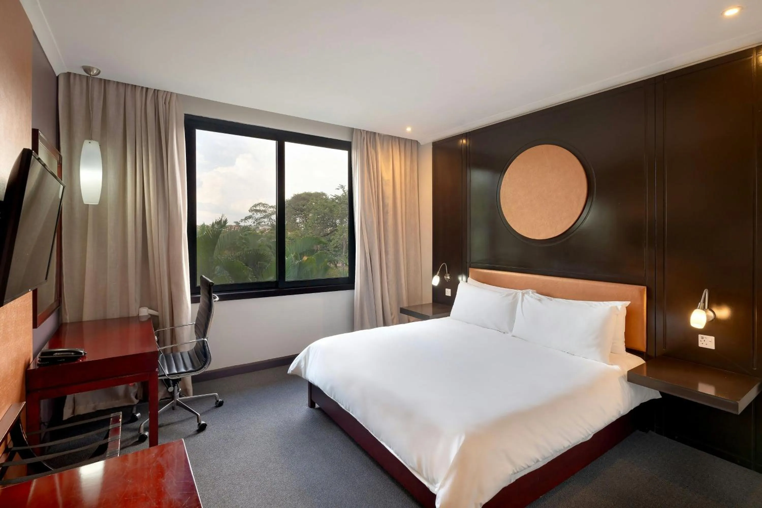 Photo of the whole room, Bed in Protea Hotel by Marriott Ndola