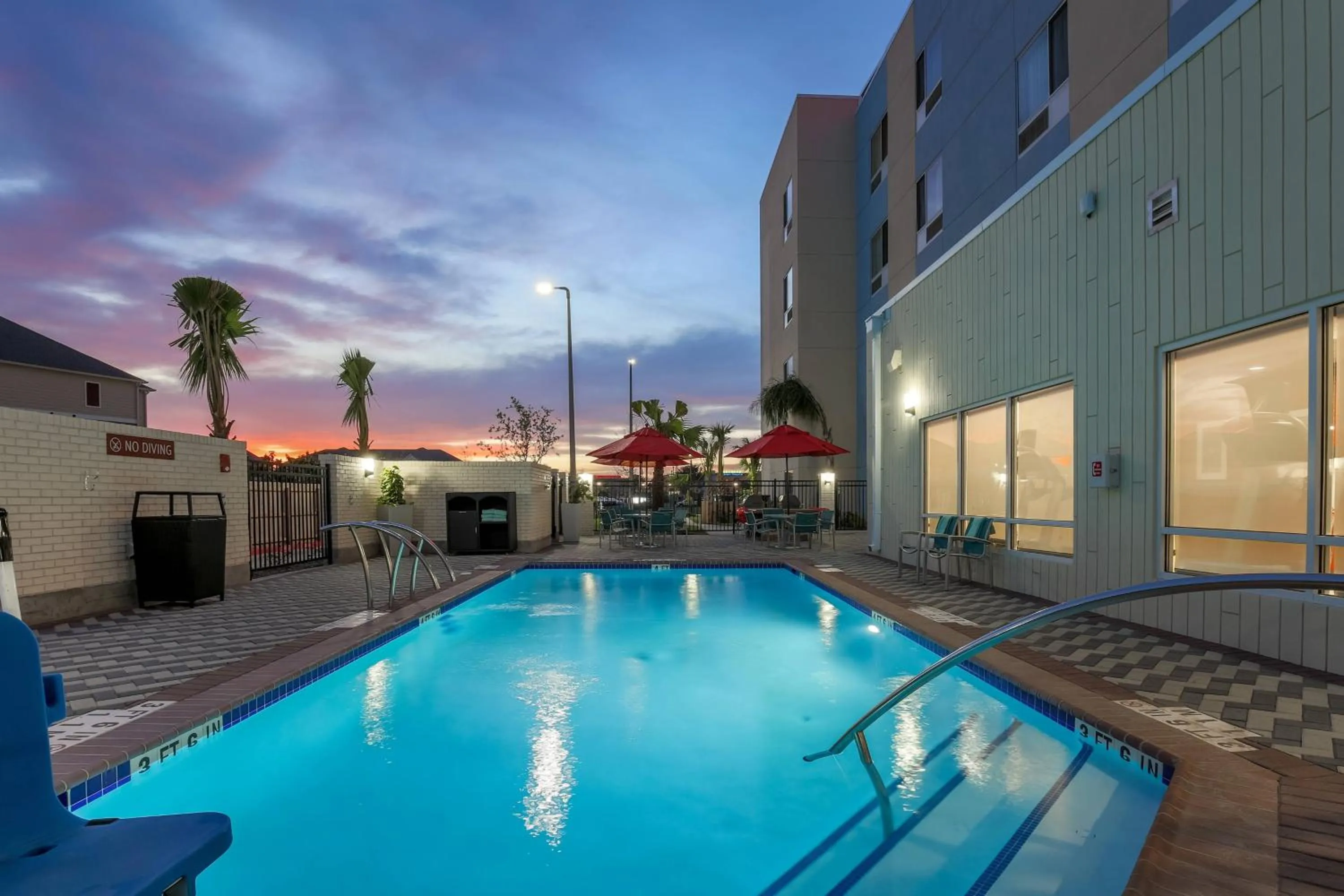 Swimming pool in TownePlace Suites by Marriott McAllen Edinburg