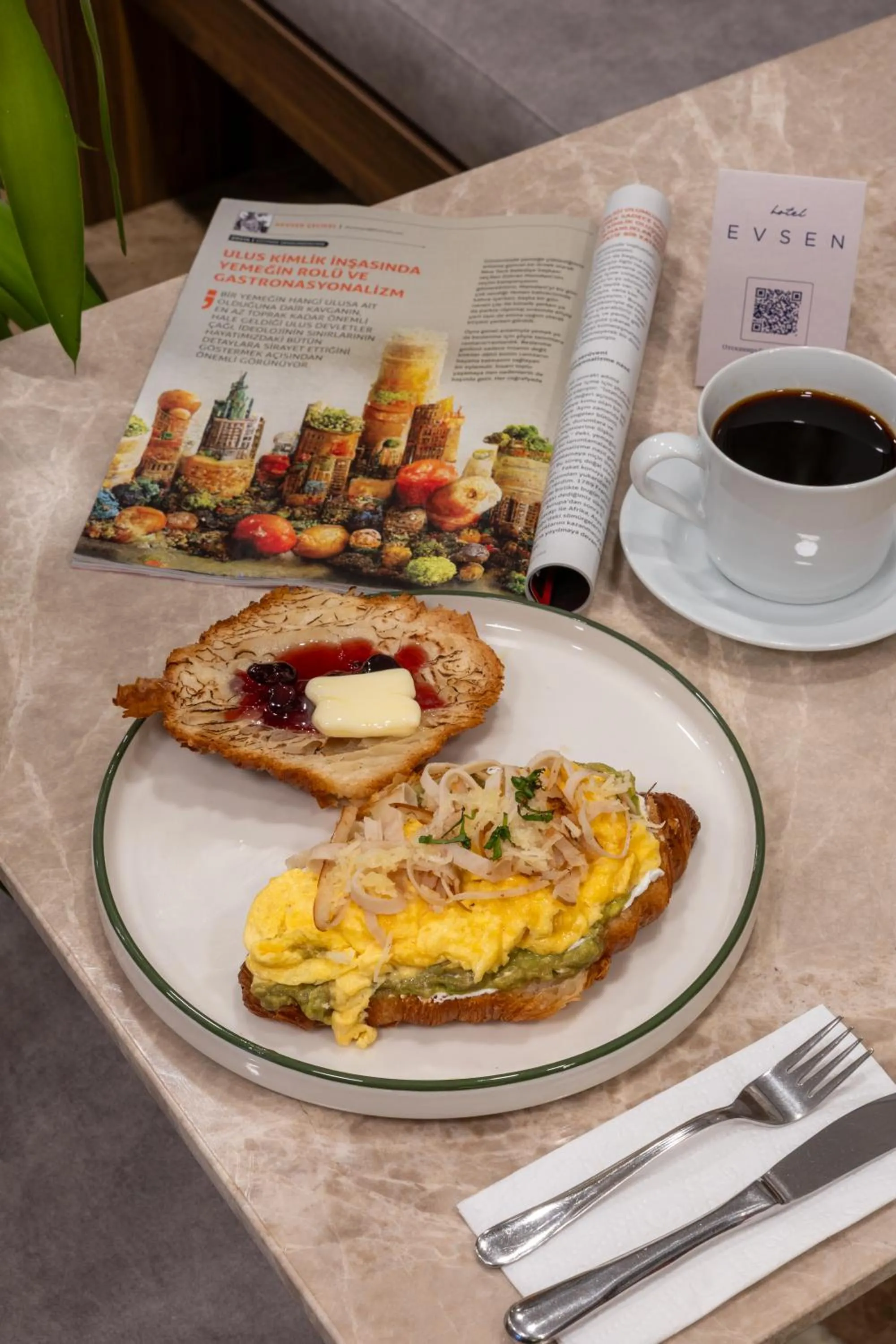 Restaurant/places to eat in Hotel Evsen